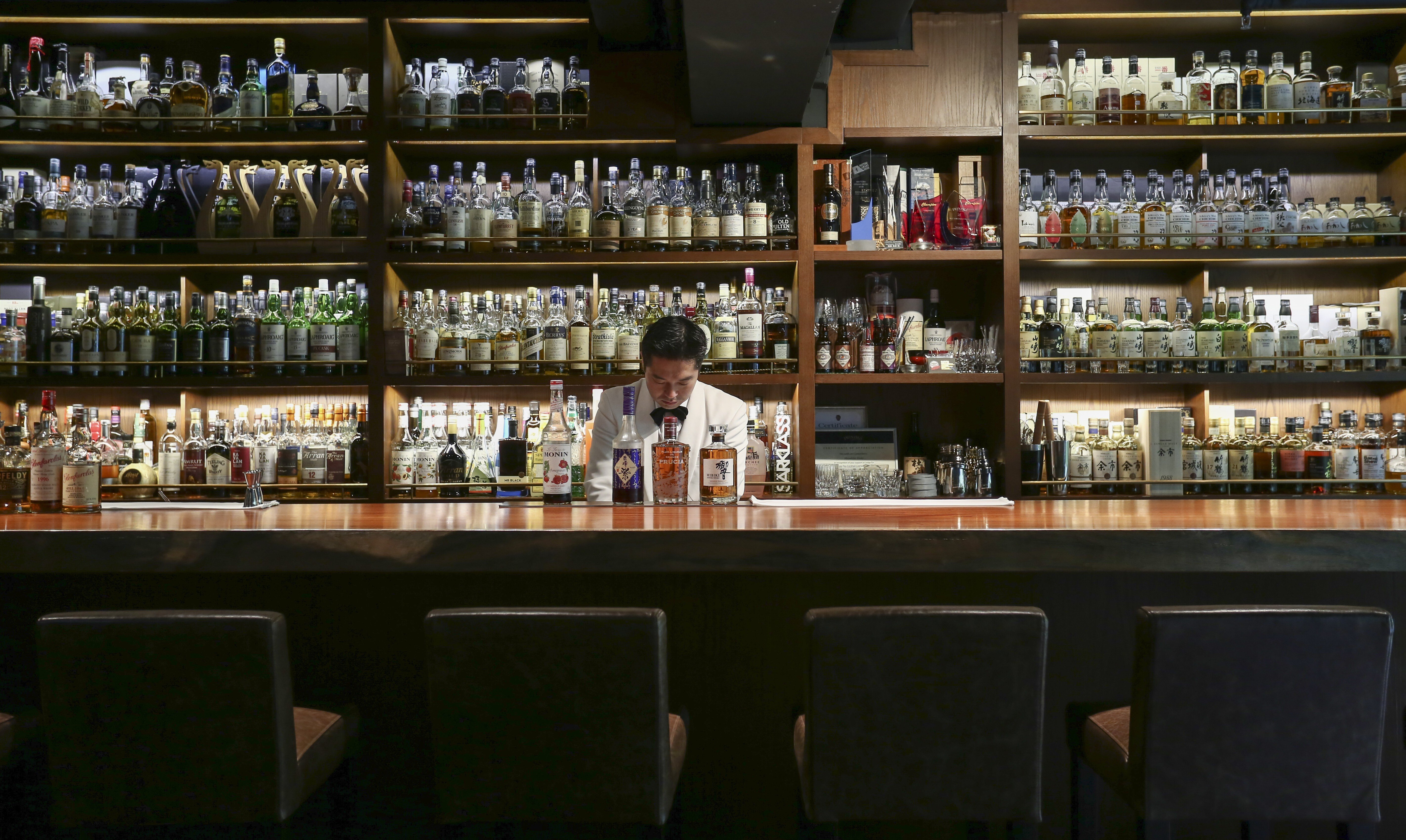 Mizunara: The Library in Wan Chai – home to hundreds of different whiskies and quality cocktails. Photo: Jonathan Wong
