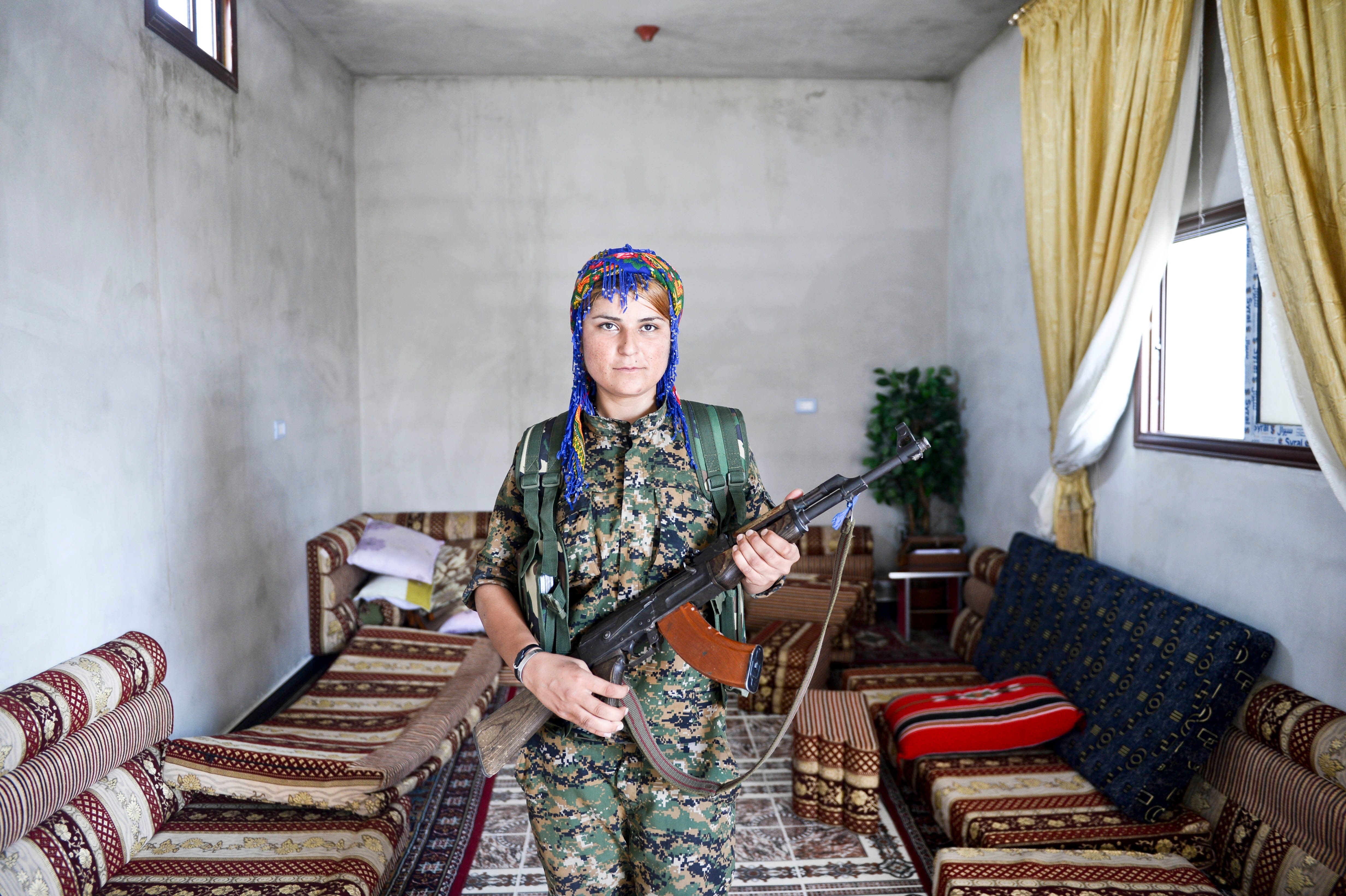 A soldier of the Kurdish Women’s Protection Units (YPJ) in Syria. Photo: Shutterstock