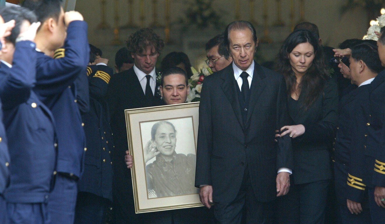 Stanley Ho and family leave the funeral mass for his first wife Clementina in 2004. Photo: Oliver Tsang