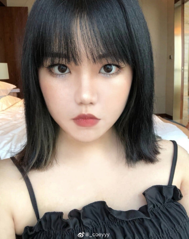 One of Coeyyy’s edited selfies. Since her extreme photo editing was revealed on social media, the rising Chinese influencer has posted step-by-step editing tutorials showing how she uses apps such as Facetune2 and Meitu XiuXiu.