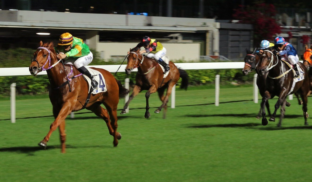 Classic Unicorn wins easily at Happy Valley.