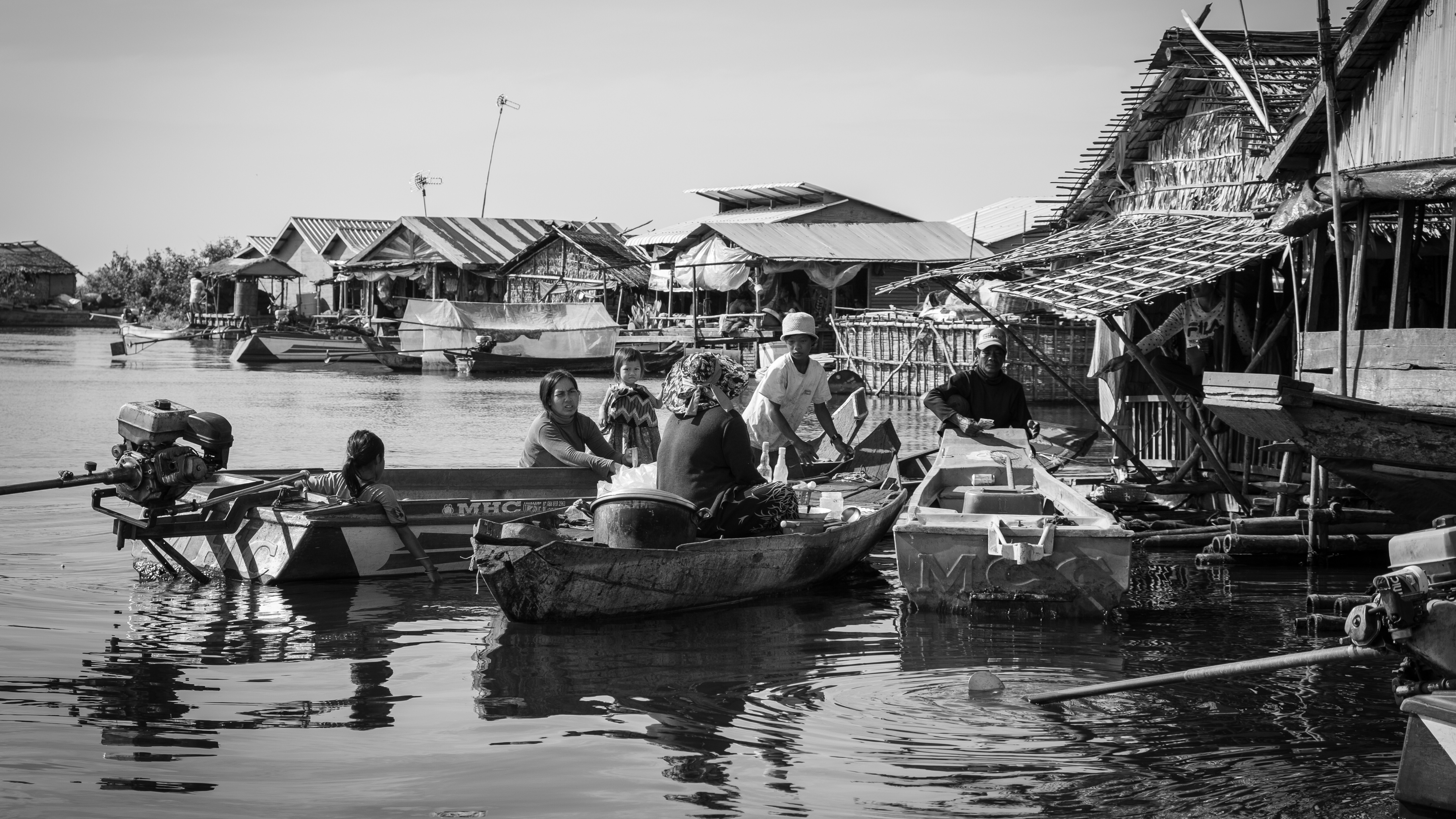 About 100,000 people live on or around Tonlé Sap, the poorest in floating communities. The Lake Clinic – Cambodia’s founder, Jon Morgan, says there are at least 50 such communities on the lake. Most eke out a subsistence living through fishing. The average income for a family is about 10,000 riel (US$2) a day. Photo: Gary Jones