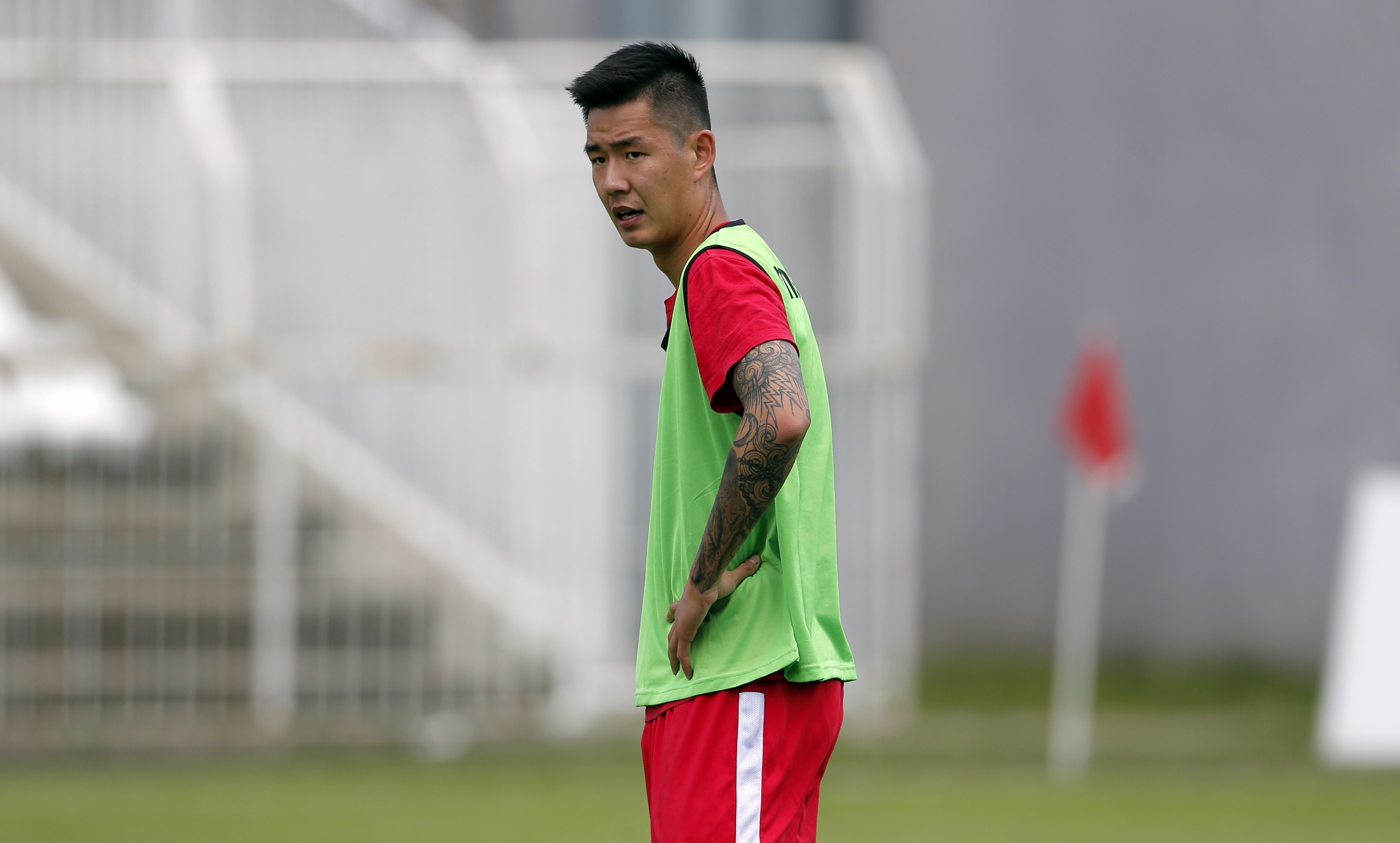 Hao Runze, of Radnicki Nic, warming up before a Serbian Cup quarter-final against Cukaricki in Belgrade on June 3. Photo: Xinhua