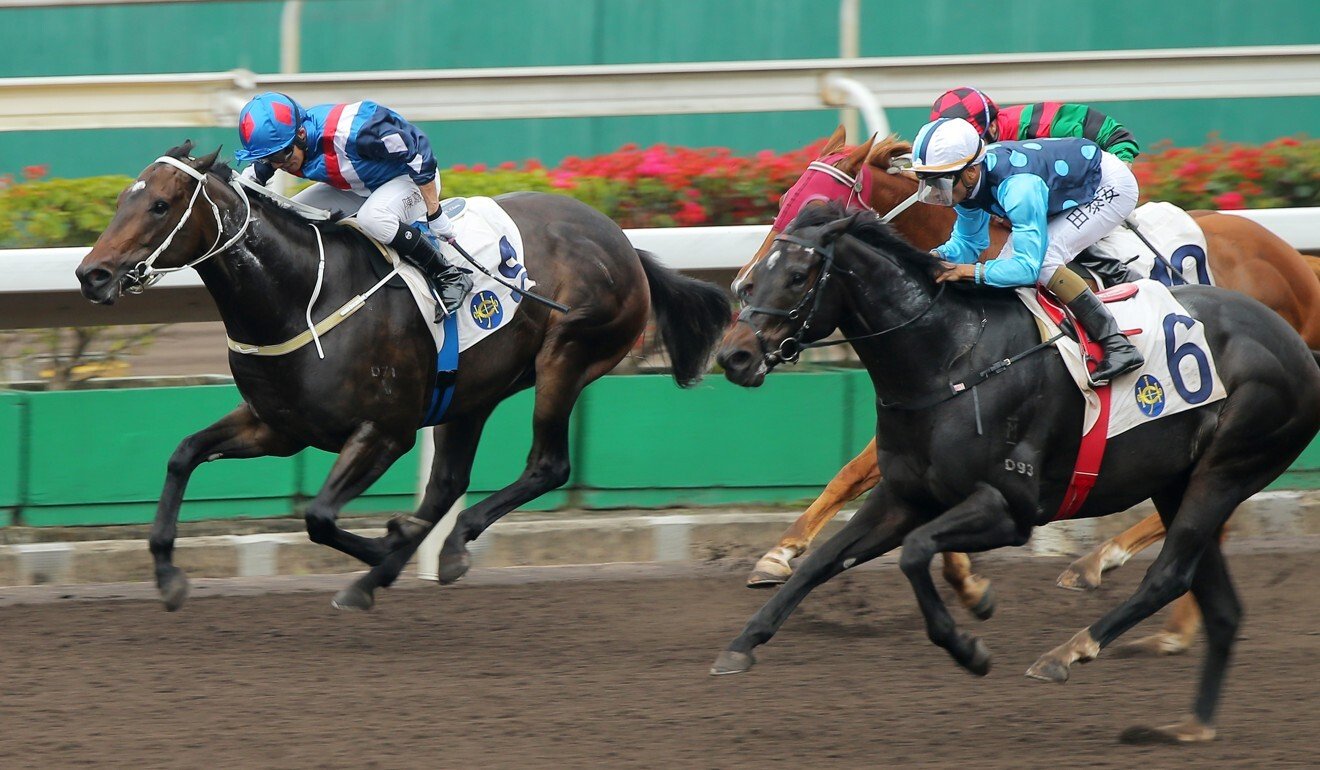 Will Power (outside) lets down around the field to win at Sha Tin.