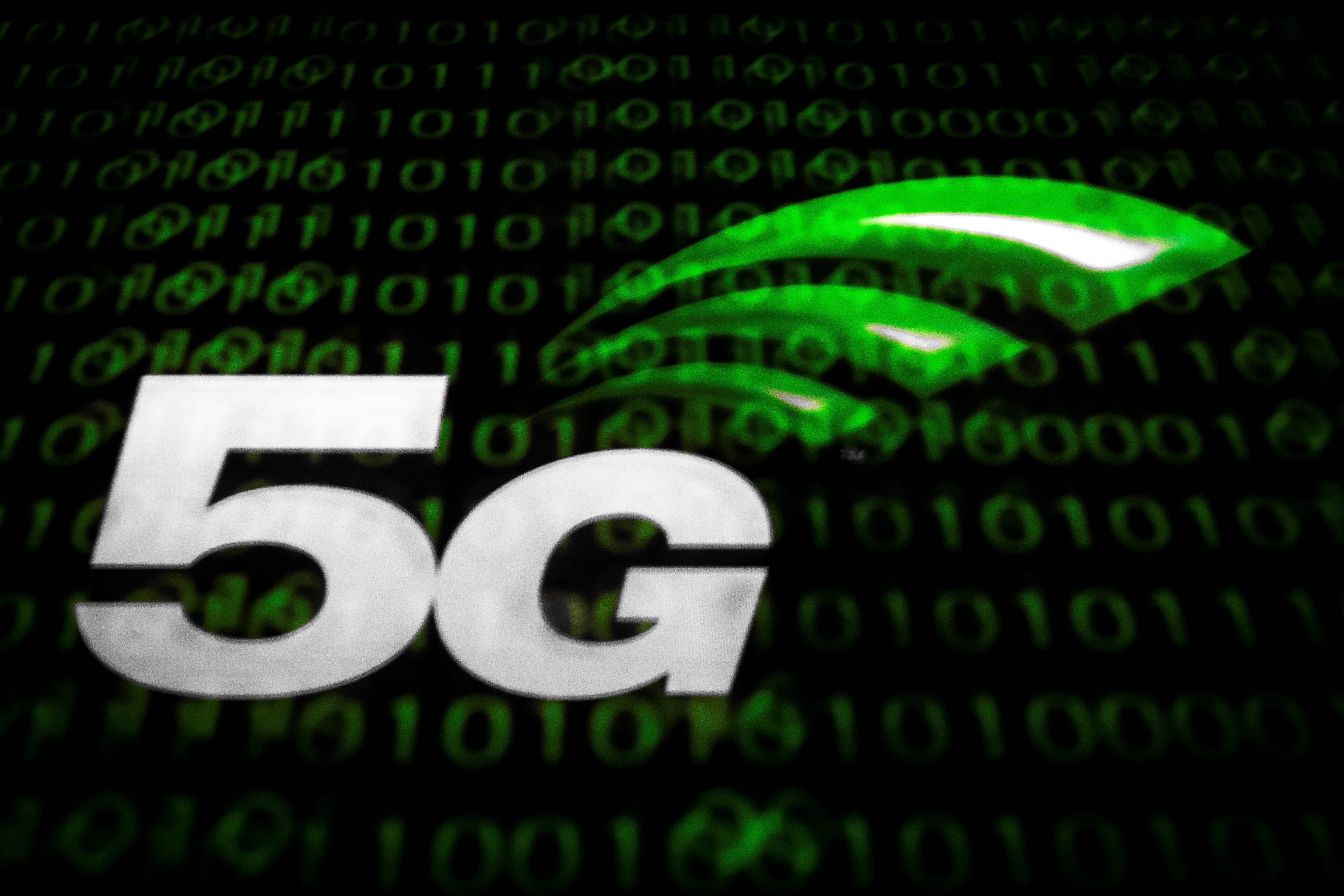 5g network symbol hi-res stock photography and images - Alamy