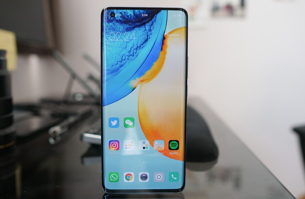 Other than the camera, the rest of the Vivo X50 Pro’s features are standard for an Android phone in 2020, including a curved OLED screen and a glass back. Photo: Ben Sin