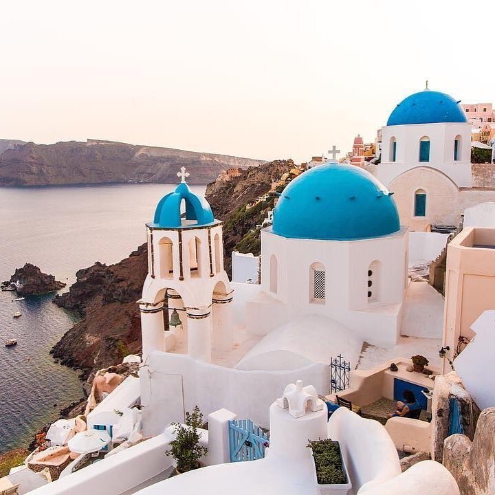 Greece, one country easing travel restrictions to bring tourism back. Photo: @santorini/Instagram