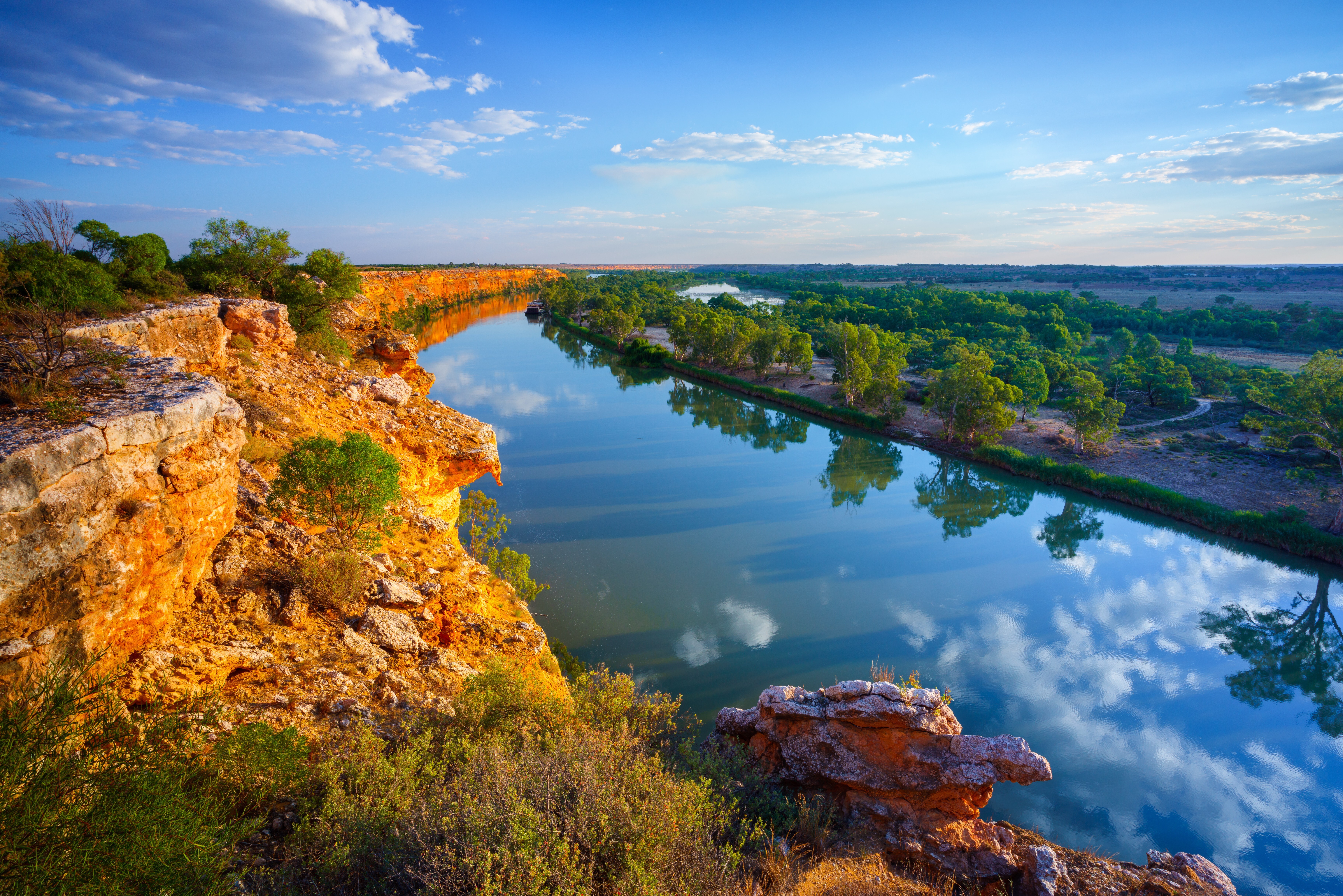 The Murray River is the longest in Australia. Photo: Shutterstock