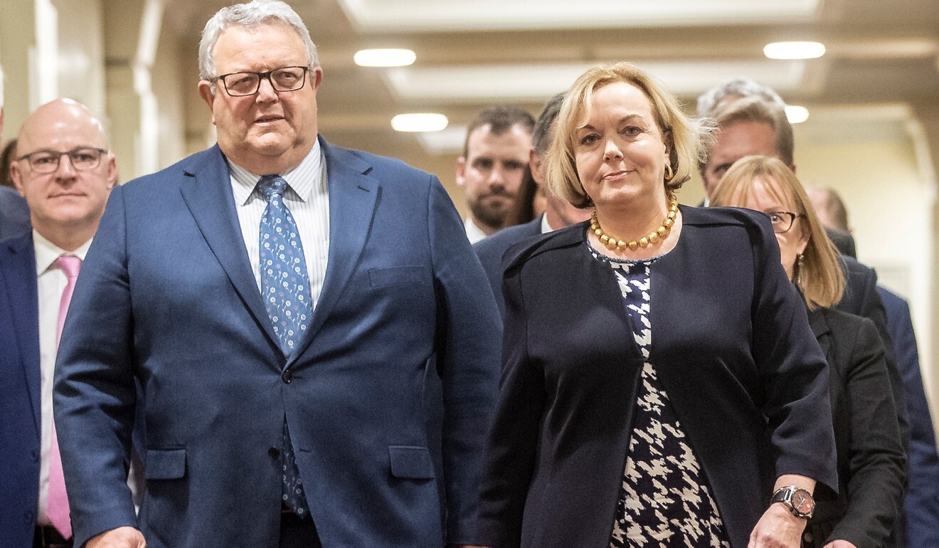 Judith Collins (right), leader of the National Party, and deputy leader Gerry Brownlee. Photo: AAP/dpa