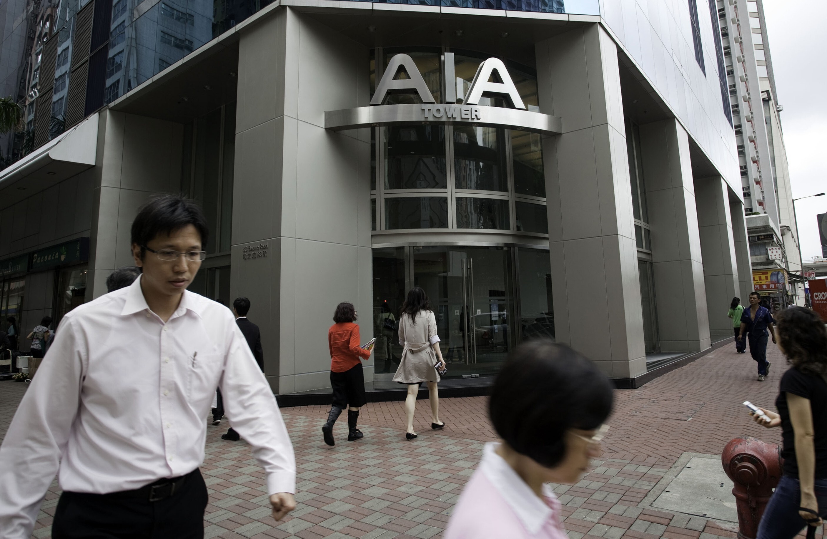 Some of Hong Kong’s biggest insurers, such as AIA and Prudential, have been recruiting extra sales agents, confident the bay area will generate new business in the long term. Photo: Bloomberg
