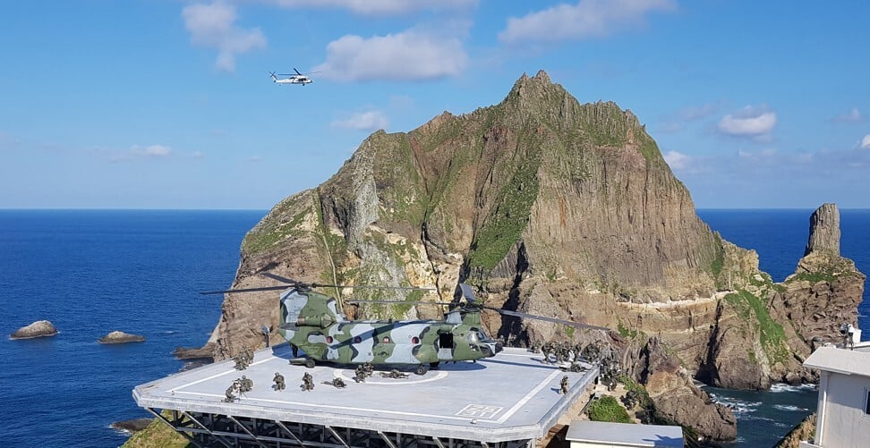 Members of the South Korean Marine Corps take part in a military exercise in Dokdo/Takeshima in August 2019. Photo: South Korean Navy/Yonhap via Reuters