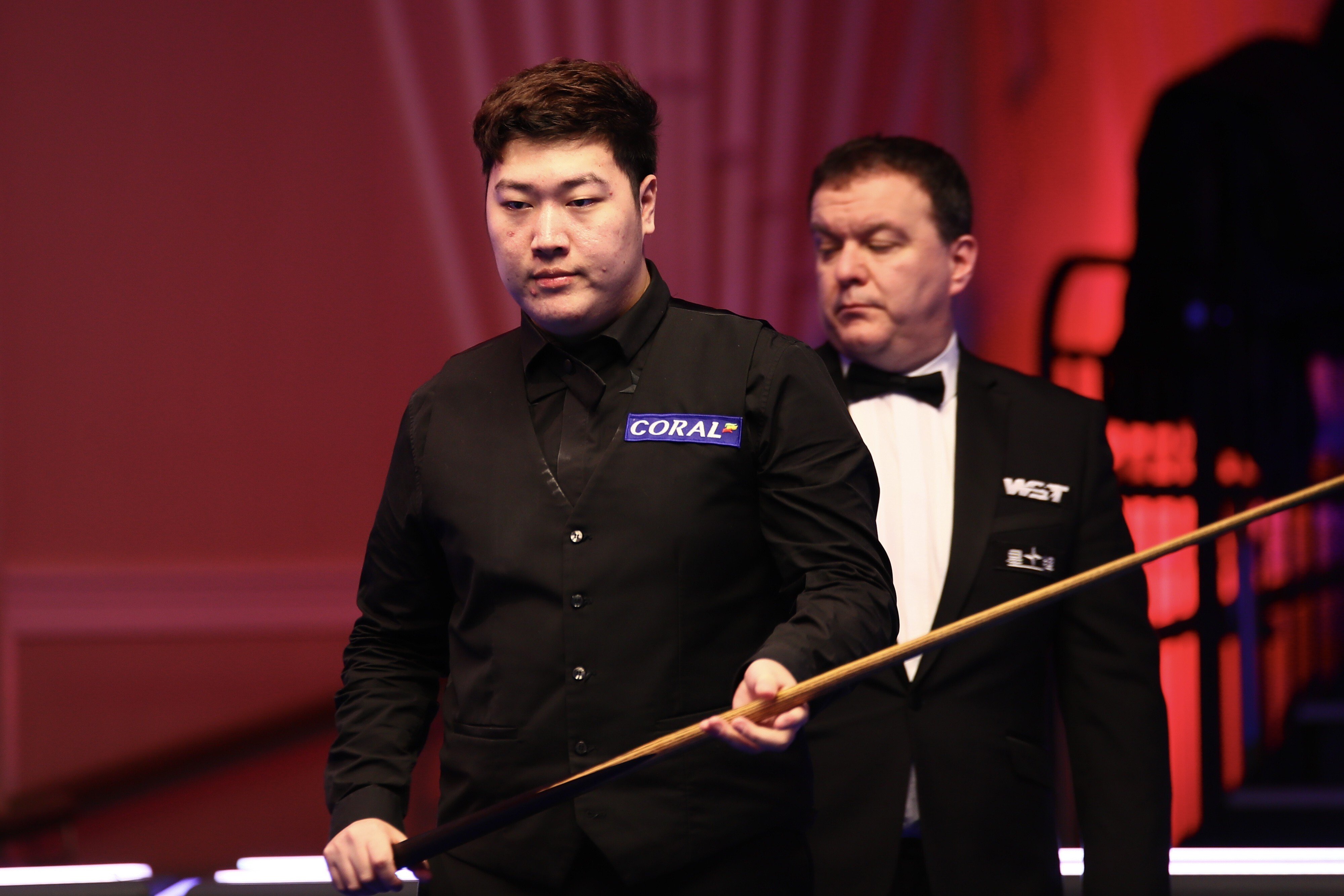 World Snooker Championship Yan Bingtao takes early lead against world No 1 Judd Trump South China Morning Post