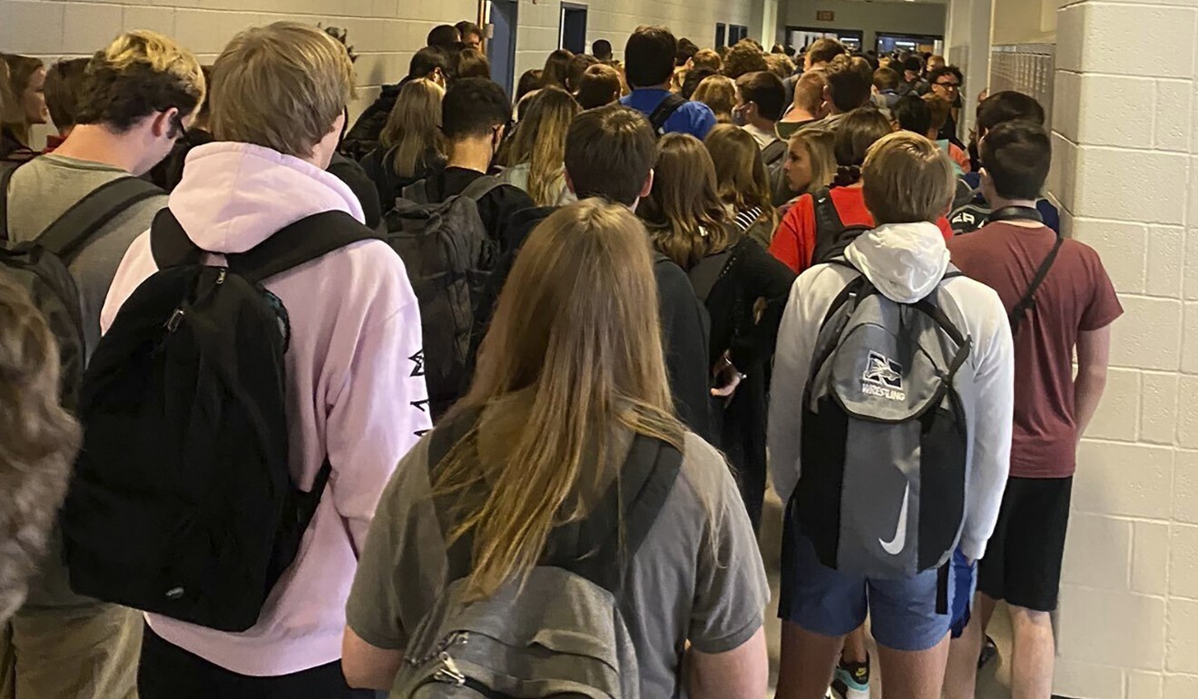 A crowded hallway at North Paulding High School in the US state of Georgia. Photo: AP