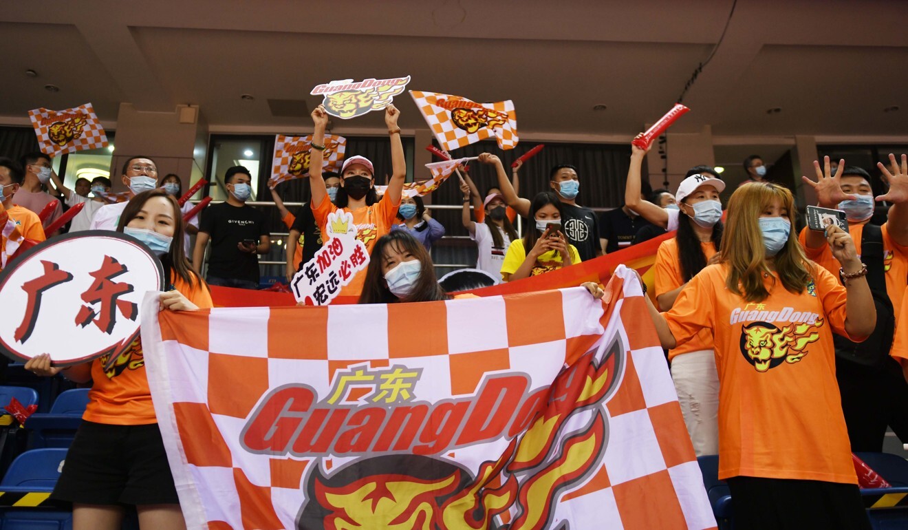 Fans of the Guangdong Southern Tigers celebrate victory. Photo: Xinhua