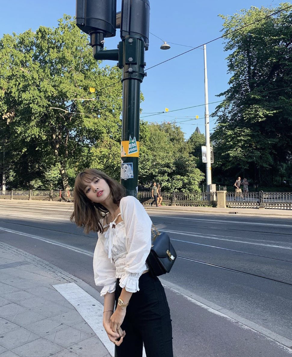Lisa’s offstage style is classic and elegant.