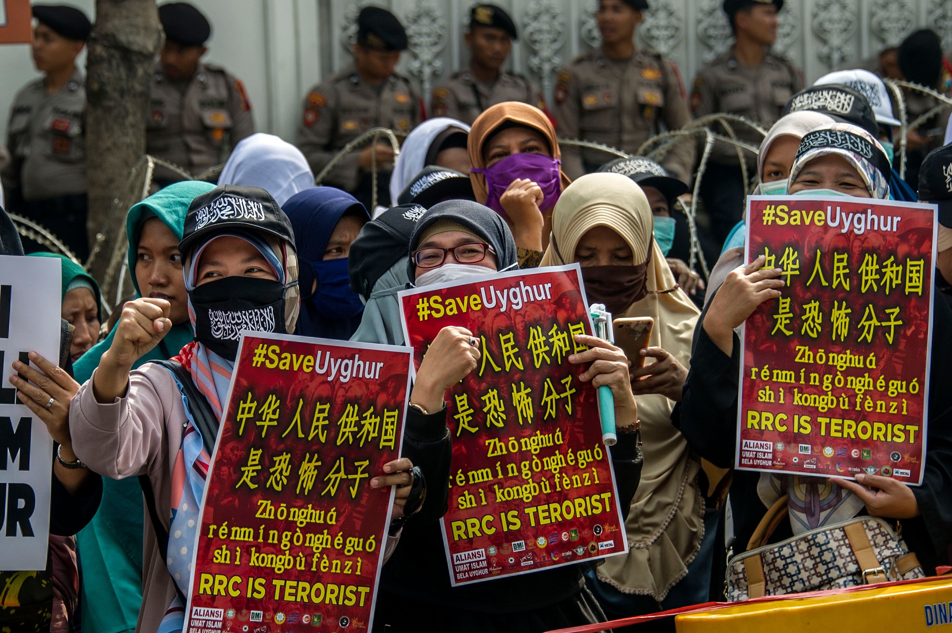 Indonesian Muslim hardliners protest against Chinese treatment of Uygurs in front of the Chinese consulate in Surabaya, East Java, last December. Photo: AFP