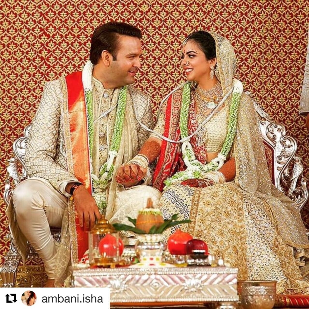 The US$100 million wedding — between Anand Piramal and Isha Ambani. Photo: @WforWoman/Twitter