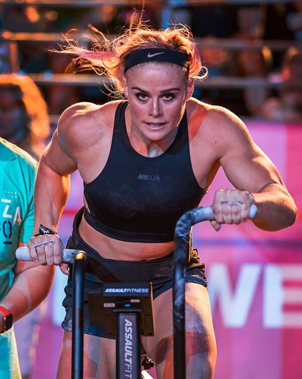 Sara Sigmundsdottir Leads Preliminary CrossFit Open Leaderboard - FloElite