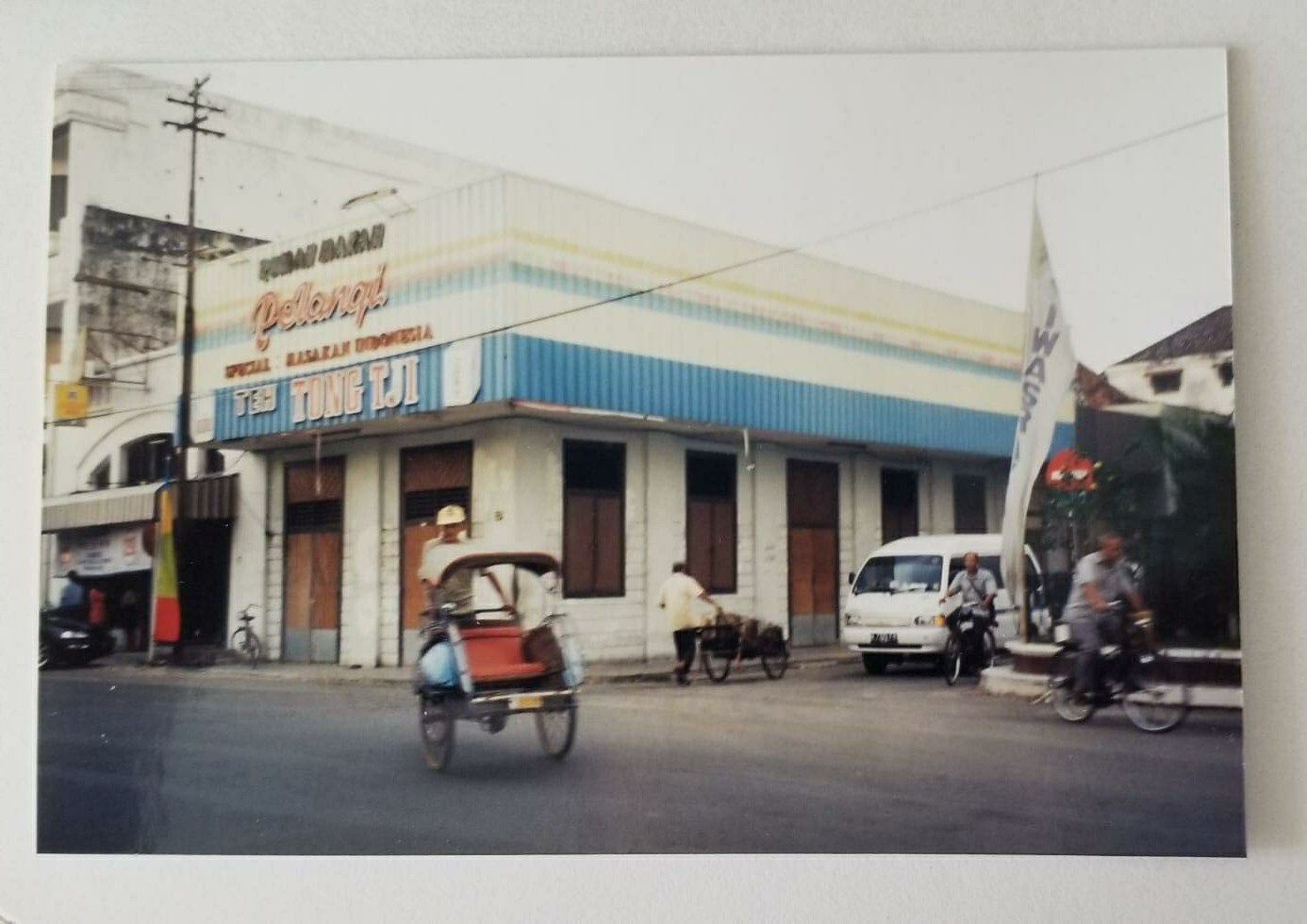 The Toko Buku Liong, or Liong Bookstore, in 1994 before the once-bustling Indonesian bookstore owned by a Chinese-Indonesian couple in the 1950s was illegally demolished. Photo: Lie Djoen Liem
