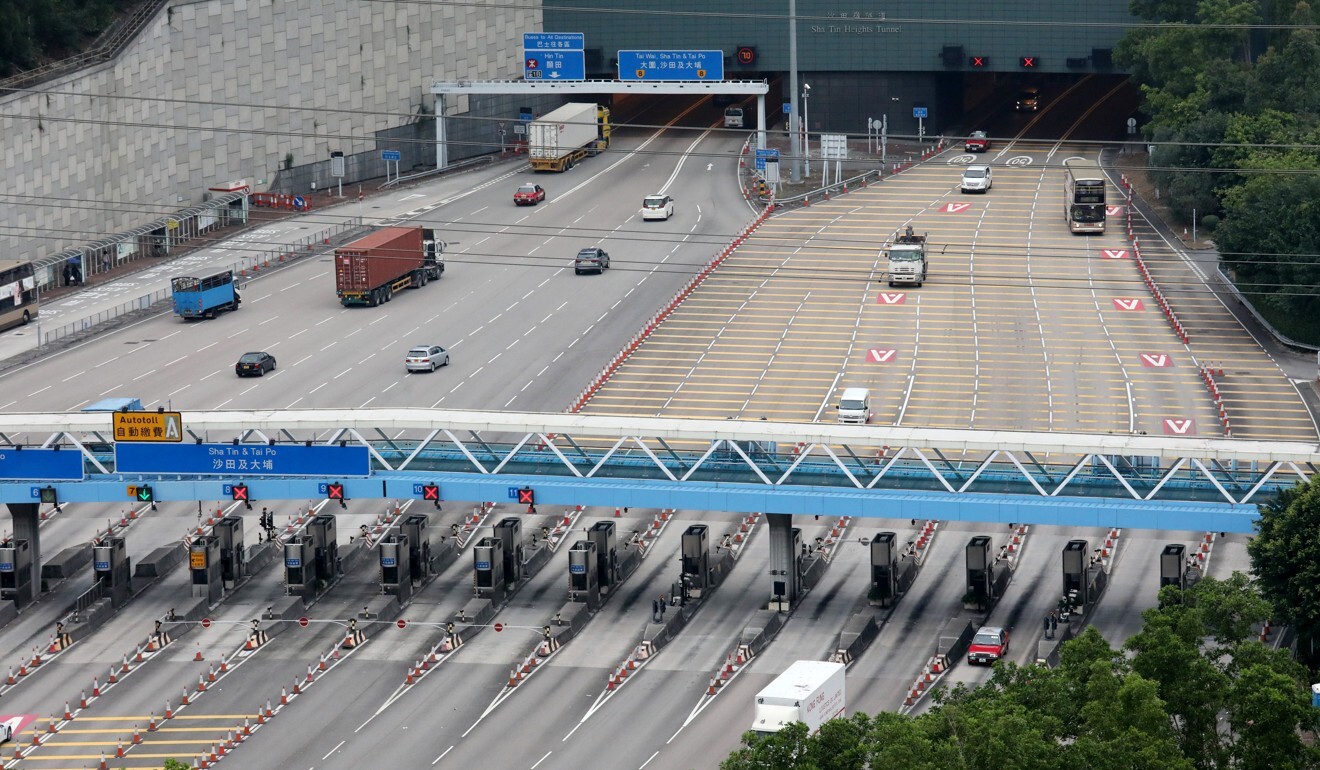 The accident occurred near the entrance of the Eagle’s Nest Tunnel in Cheung Sha Wan. Photo: Felix Wong