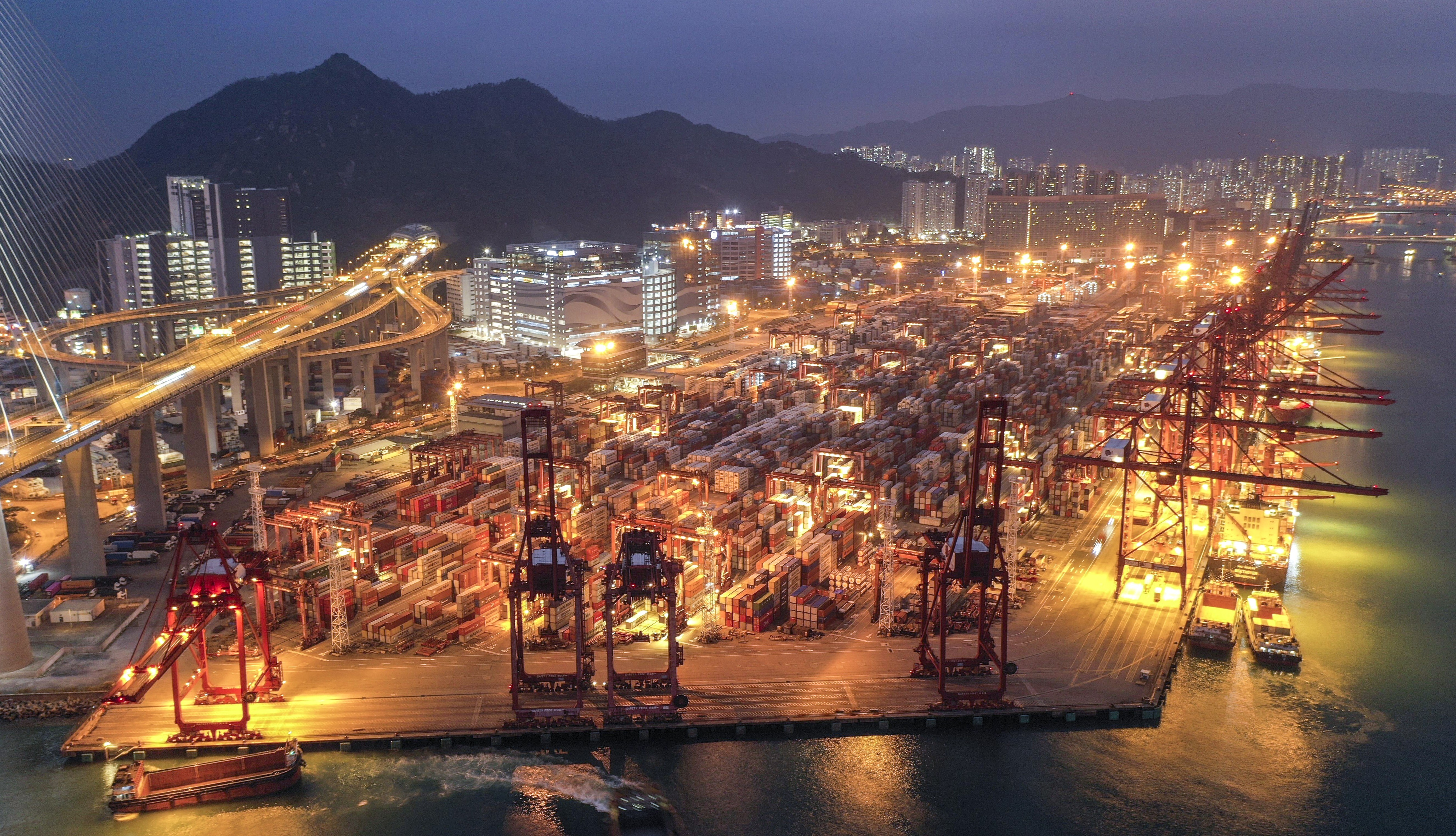 A general view of Kwai Chung Cargo Terminal on July 10. Many shipping firms in Hong Kong have announced plans to improve sustainability. Photo: Martin Chan
