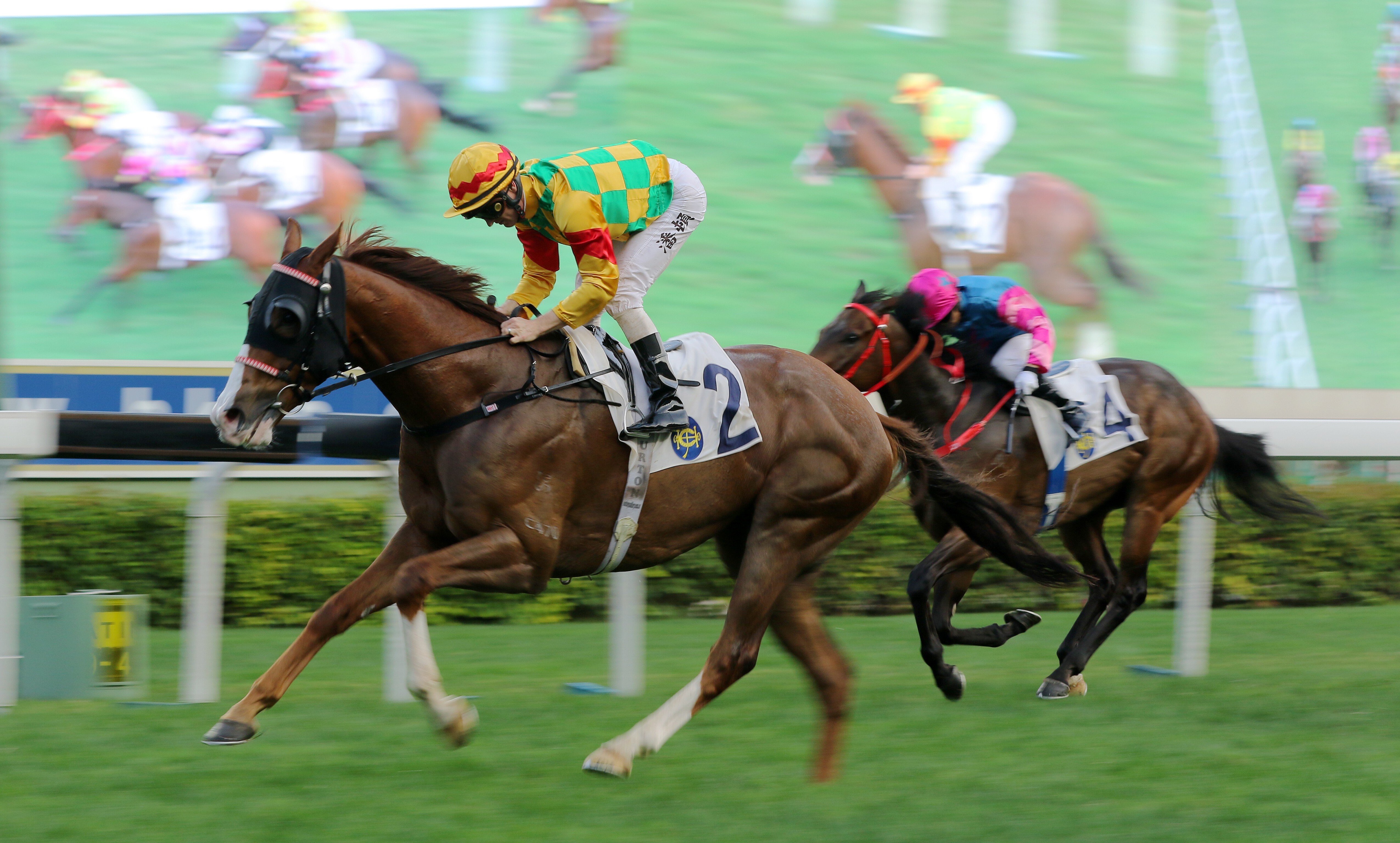 Mighty Giant coasts over the line to salute under Zac Purton in April. Photos: Kenneth Chan