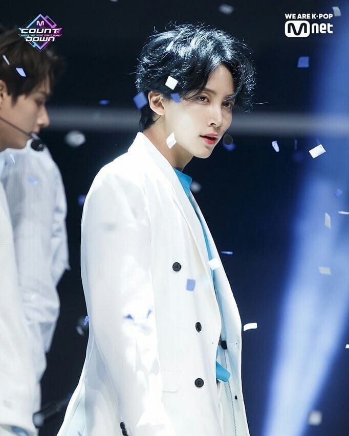 Seventeen’s Jeonghan turns 25, and while he may look innocent, several incidents prove otherwise. Photo: @MnetMcountdown/ Twitter