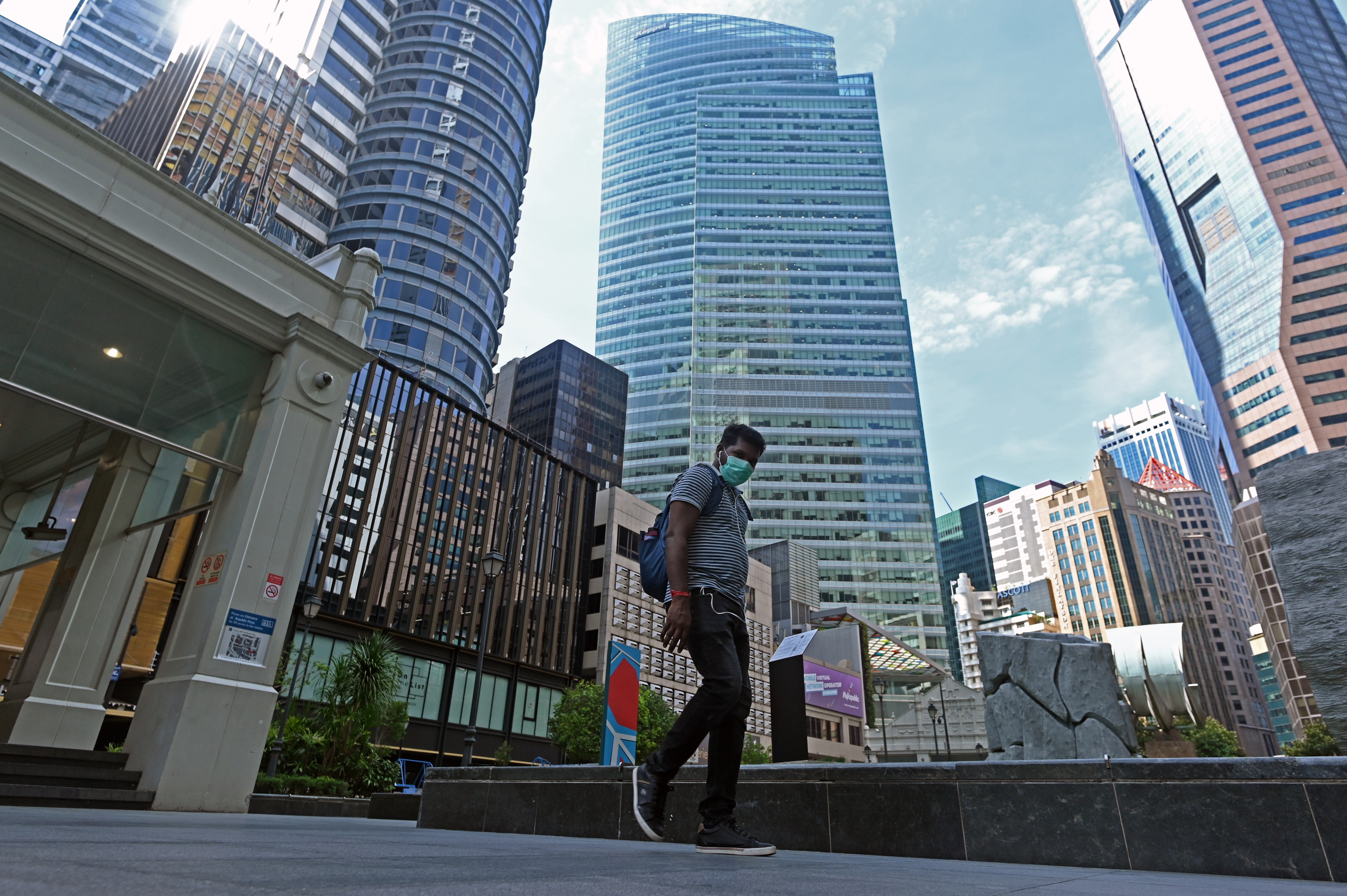 Singapore’s financial business district has seen a notable slowdown since the start of the Covid-19 pandemic, with businesses suffering from their inability to obtain loans from local banks. Photo: AFP