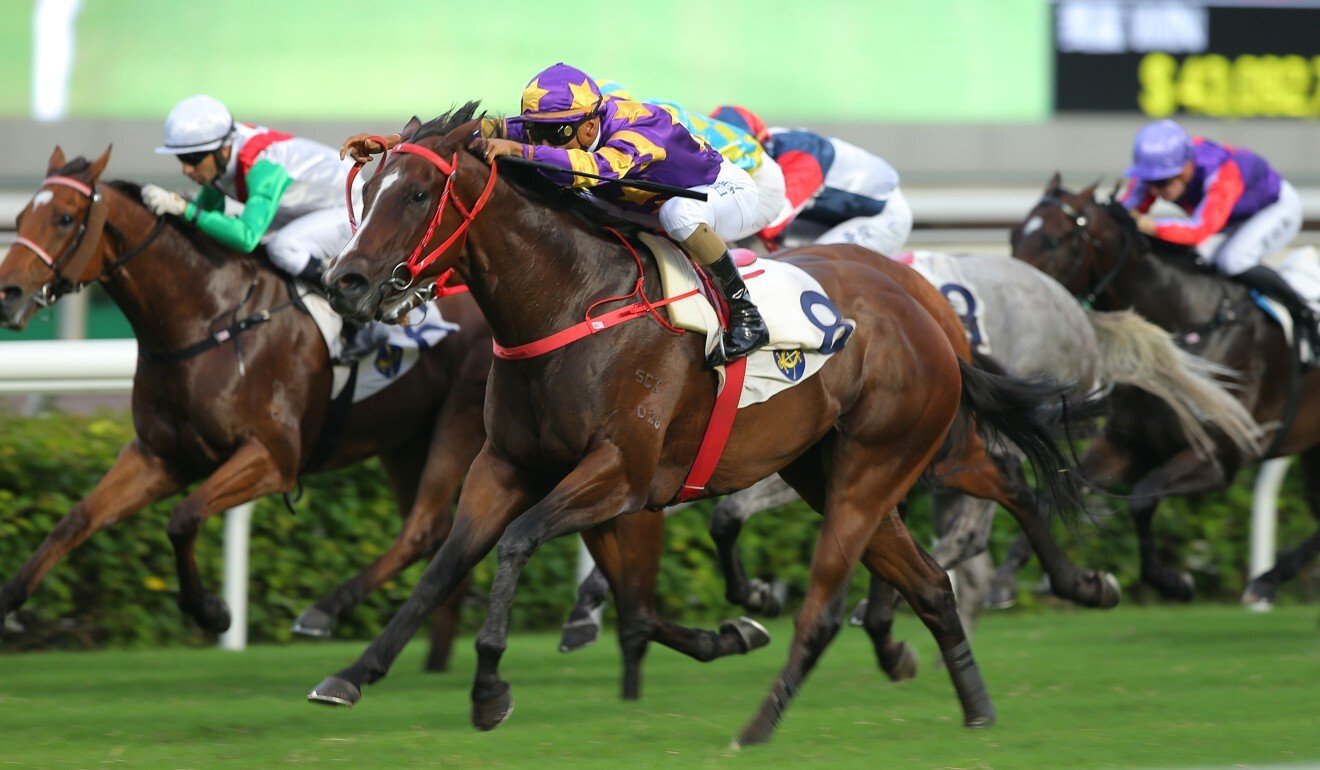 Lucky Express wins at Sha Tin.