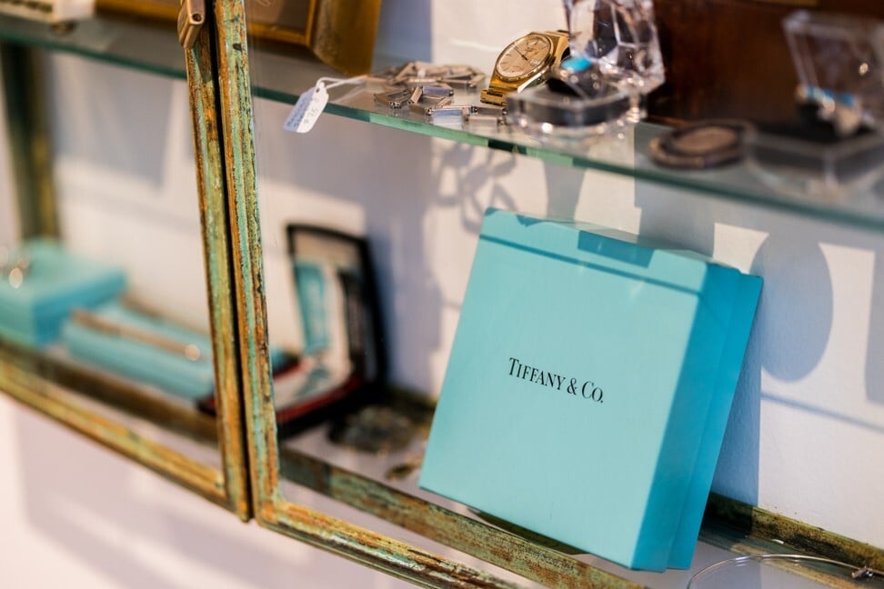 LVMH, Tiffany Are Said to Enter Talks on $16 Billion Offer - Bloomberg