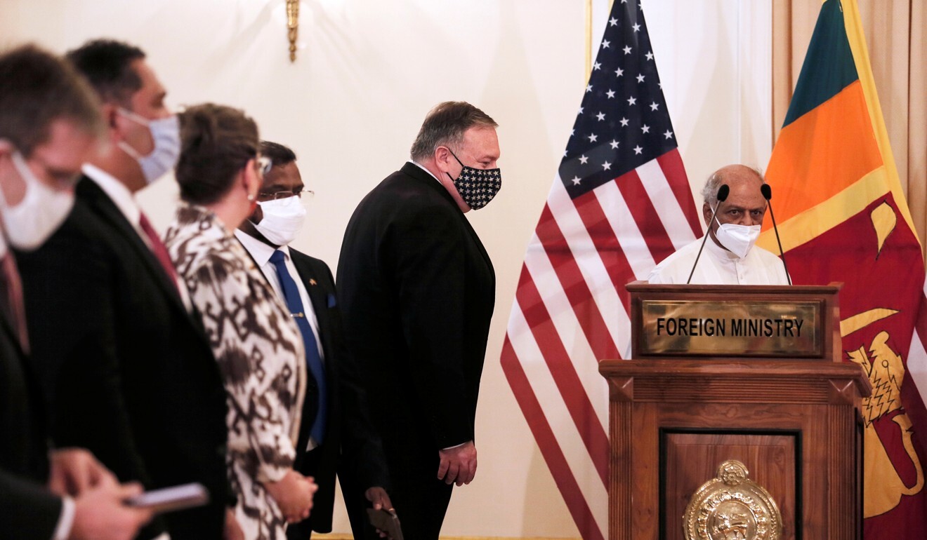Pompeo wearing a protective mask attends a bilateral meeting with Sri Lanka's Foreign Minister Dinesh Gunawardena in Colombo, Sri Lanka, last month. Photo: Reuters