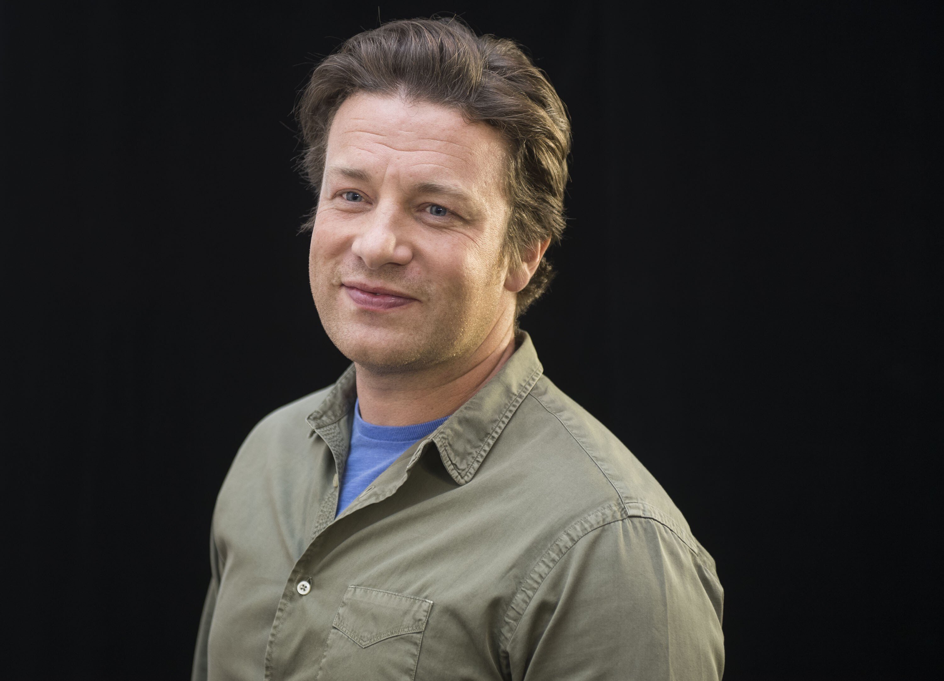 Interview with Celebrity Chef Jamie Oliver's about his newest cookbook,  Together - Westport Moms
