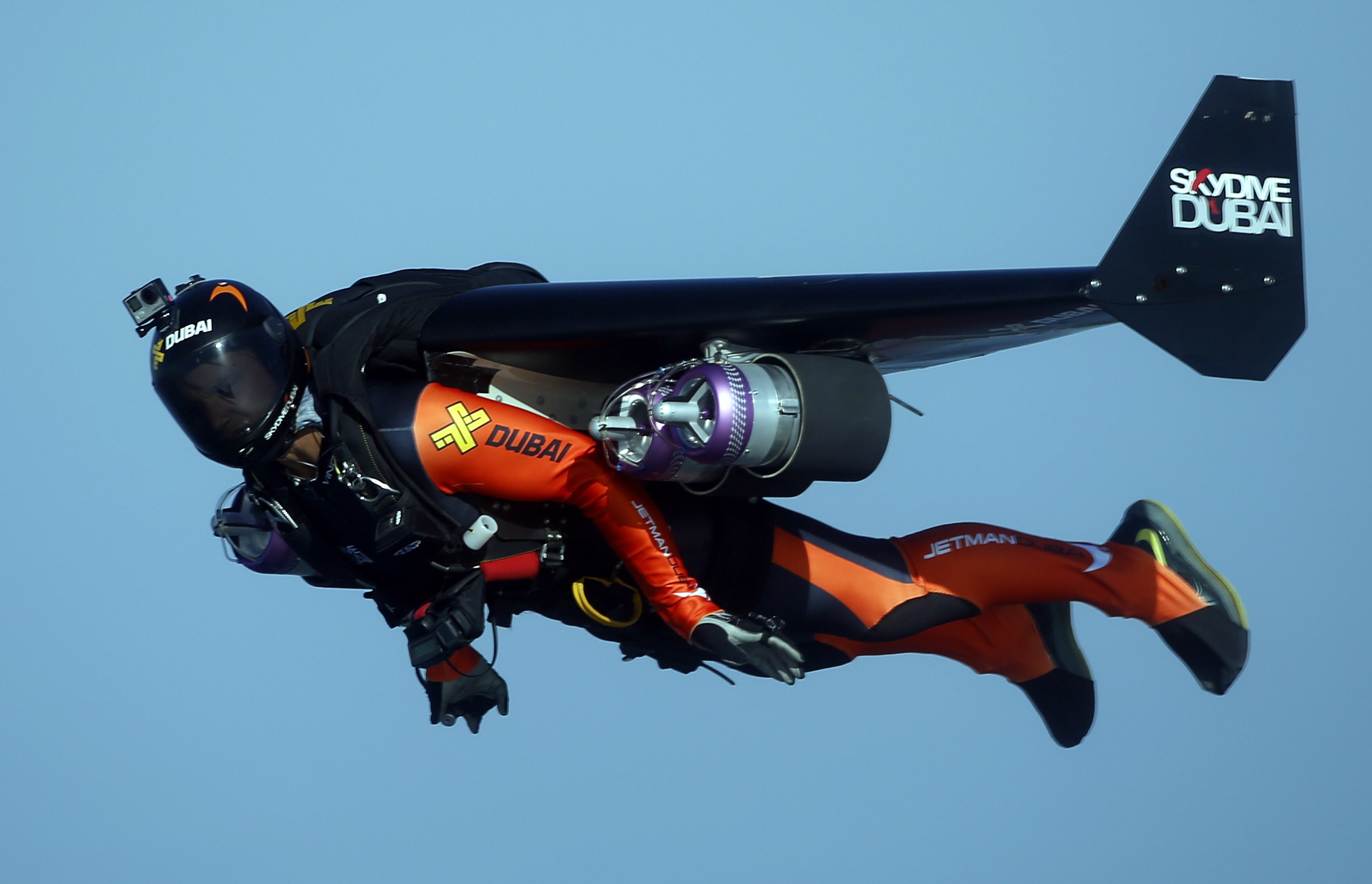 Dubai Police perform a gravity defying jetpack show 