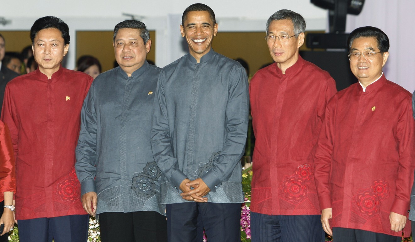 In this 2009 photo, Japan's former prime minister Yukio Hatoyama (far left) is pictured with former Indonesian president Susilo Bambang Yudhoyono, former US president Barack Obama, Singapore's Prime Minister Lee Hsien Loong and China's former president Hu Jintao at the Apec summit in Singapore. Photo: AP