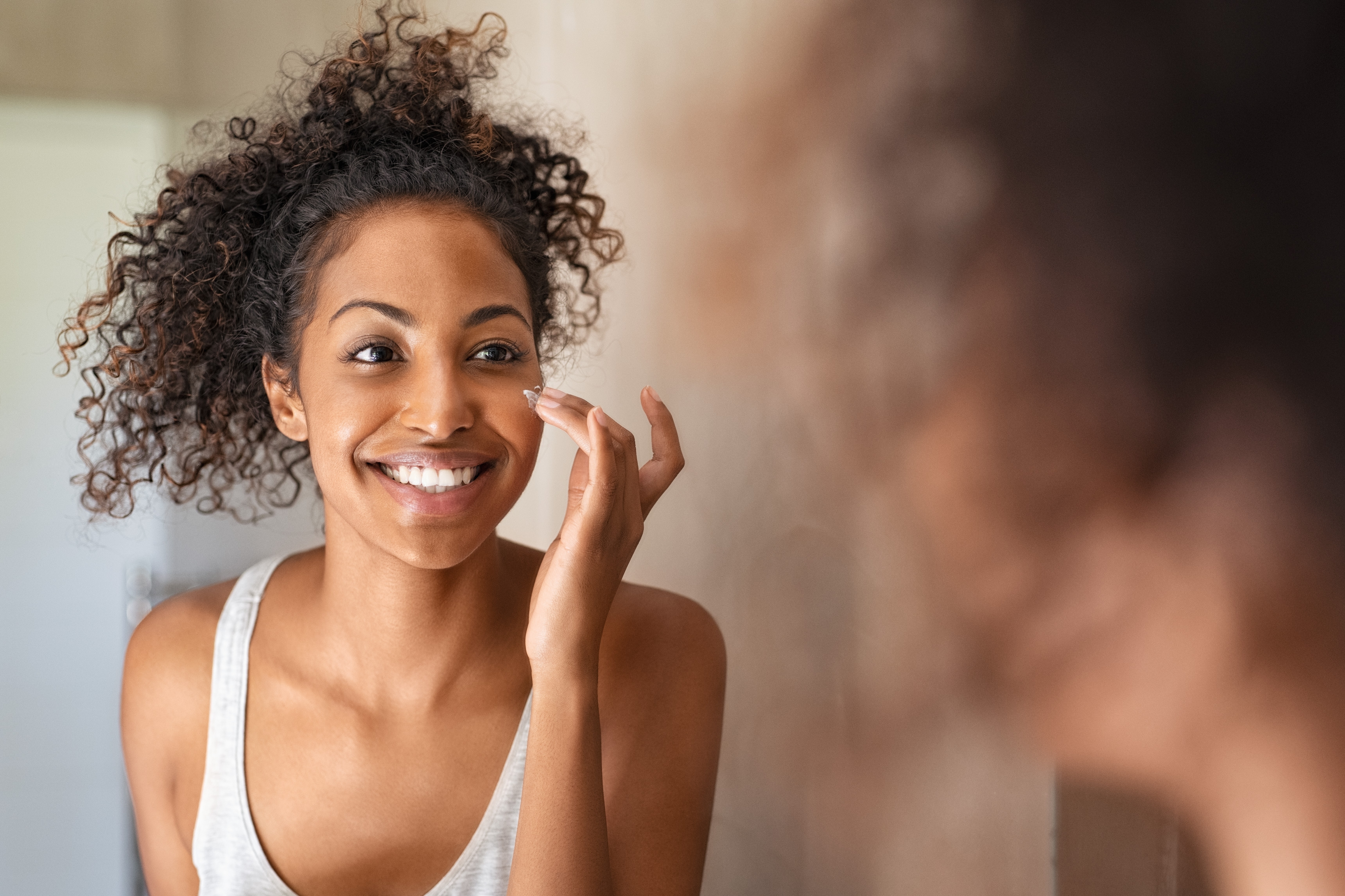 Black aestheticians are busting beauty myths on Twitter and sharing their secrets to perfect skin. Photo: Shutterstock