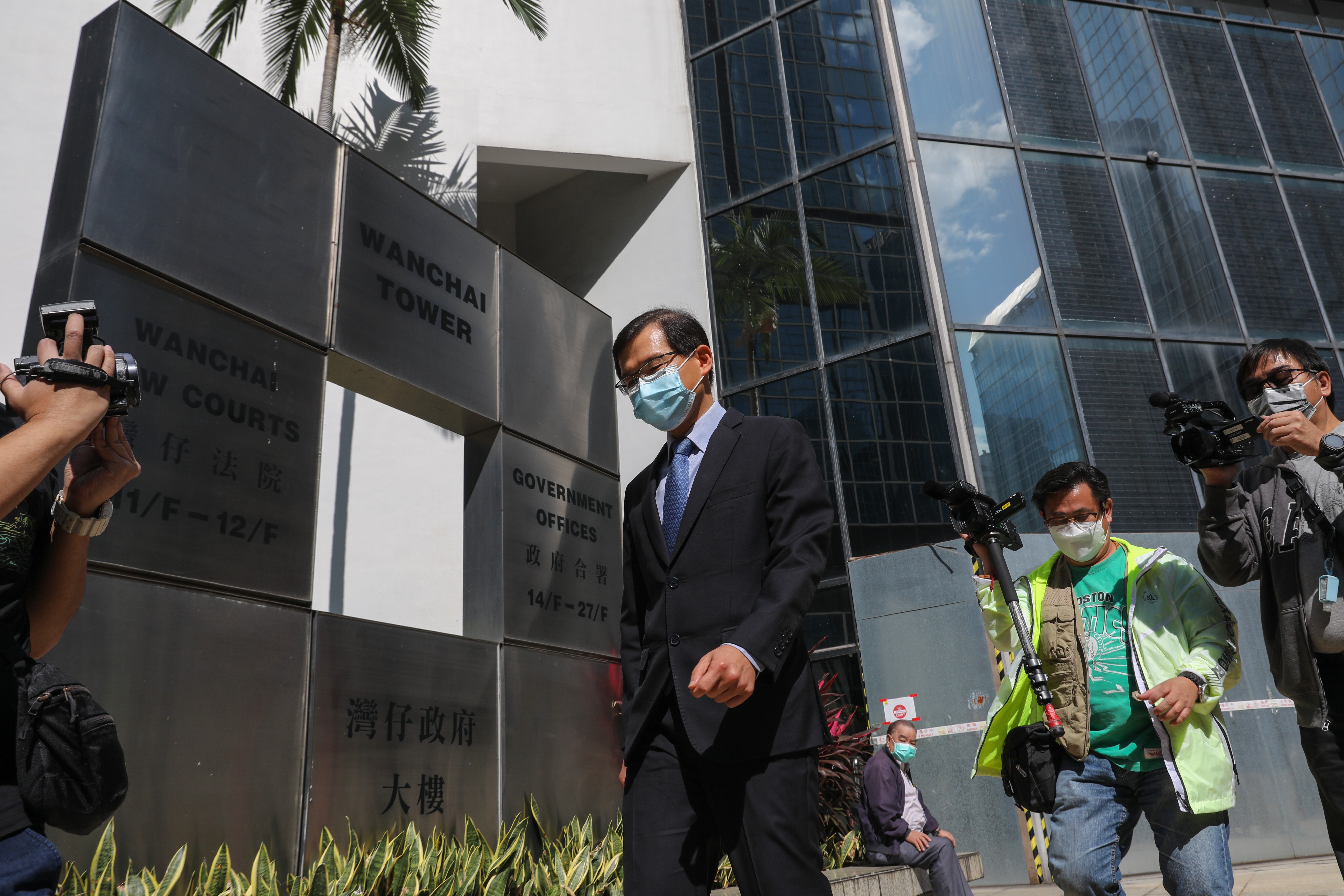 Former Convoy director Roy Cho Kwai-chee walking free at the District Court in Wan Chai on 30 November 2020. Photo: Nora Tam