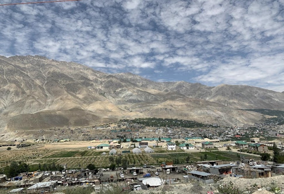 The town of Leh, which is surrounded by the towering Karakoram mountain range. Photo: Minaam Shah