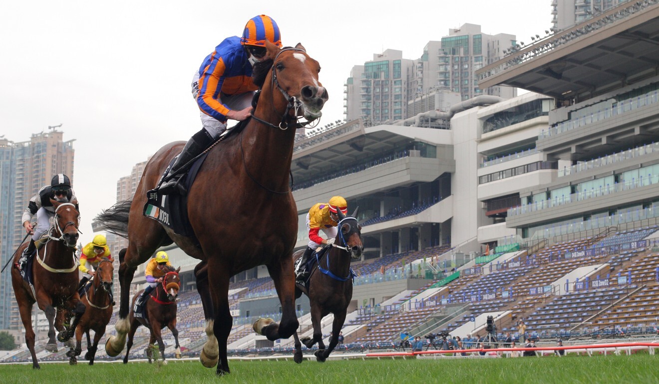 Mogul wins the Hong Kong Vase in front of the empty Sha Tin stands.