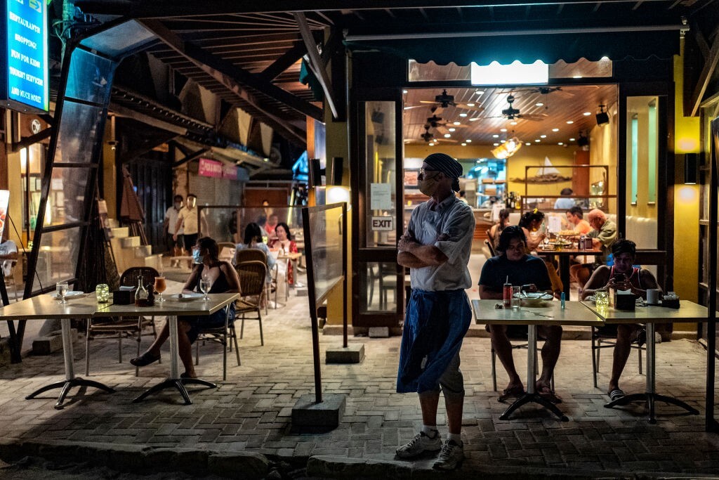 Diners at a restaurant on Boracay in October. Photo: Ezra Acayan/Getty Images