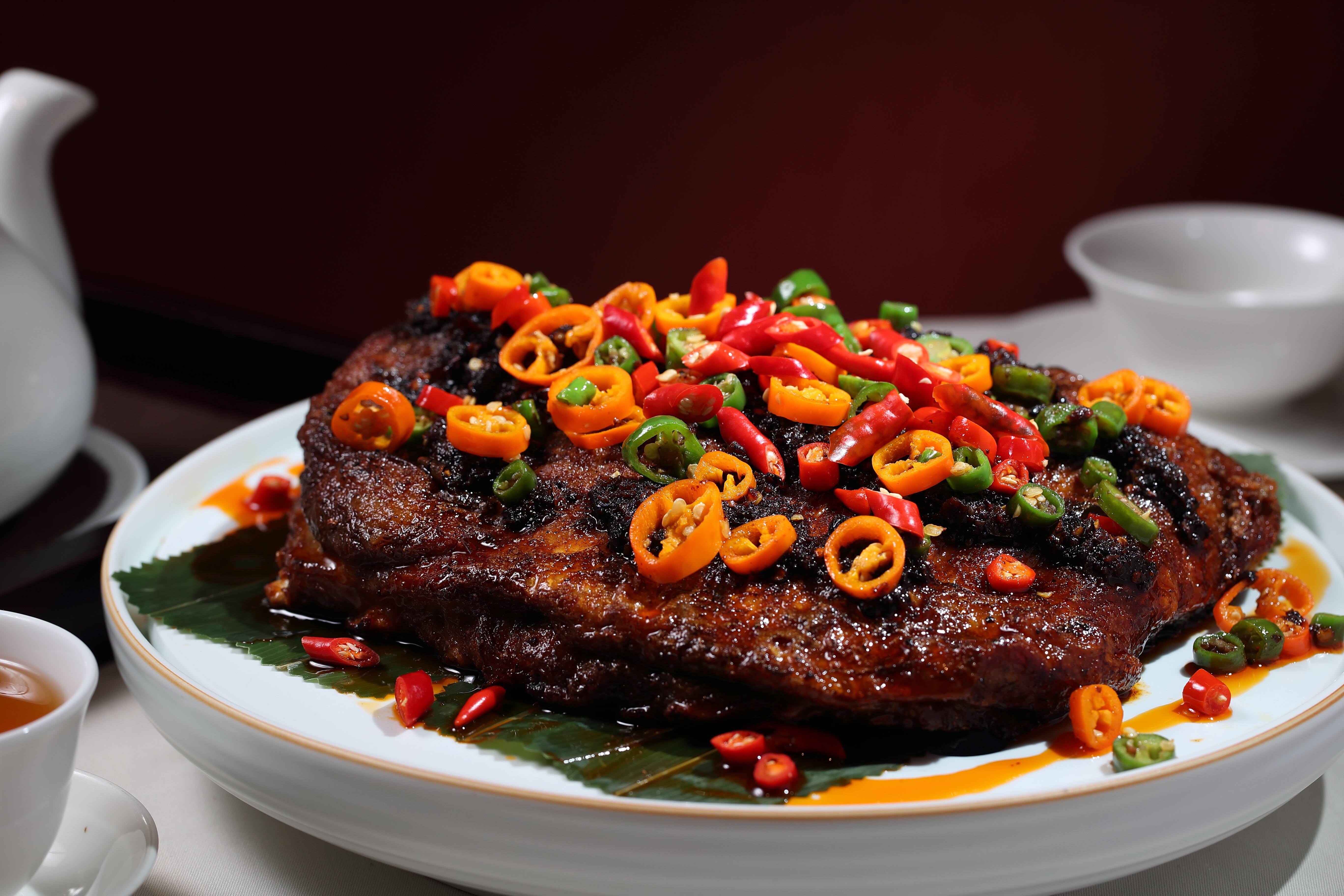 Fried Hulunbuir mutton spare ribs with home-made Sichuan chilli sauce at Dong Lai Shun. Photo: Alex Chan