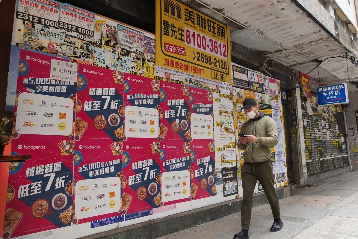 Shop owners are using the double stamp duty repeal to sell shops in less popular areas and to buy those in more profitable ones. Photo: Winson Wong