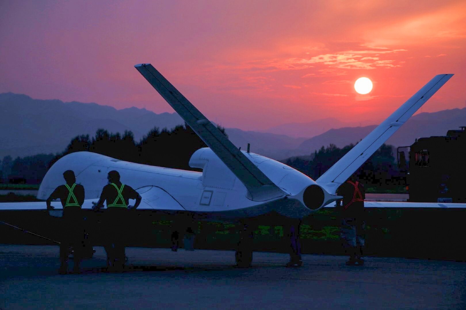 China’s WJ-700 drone is powered by a jet engine and can fly at altitudes of up to 12,000 metres. Photo: Weibo