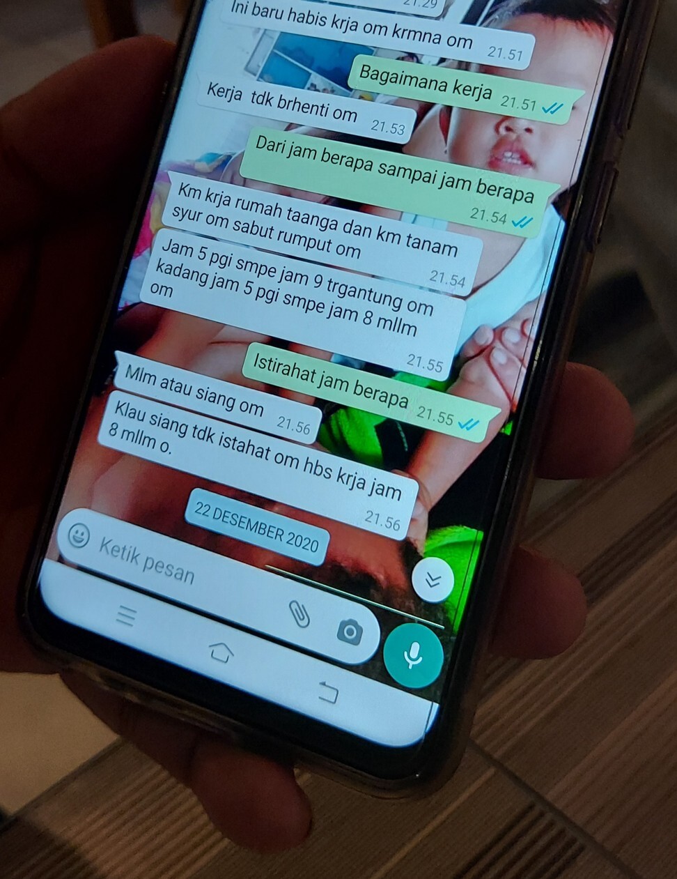 WhatsApp messages between Agnes and Abi about her working conditions. Photo: Aisyah Llewellyn