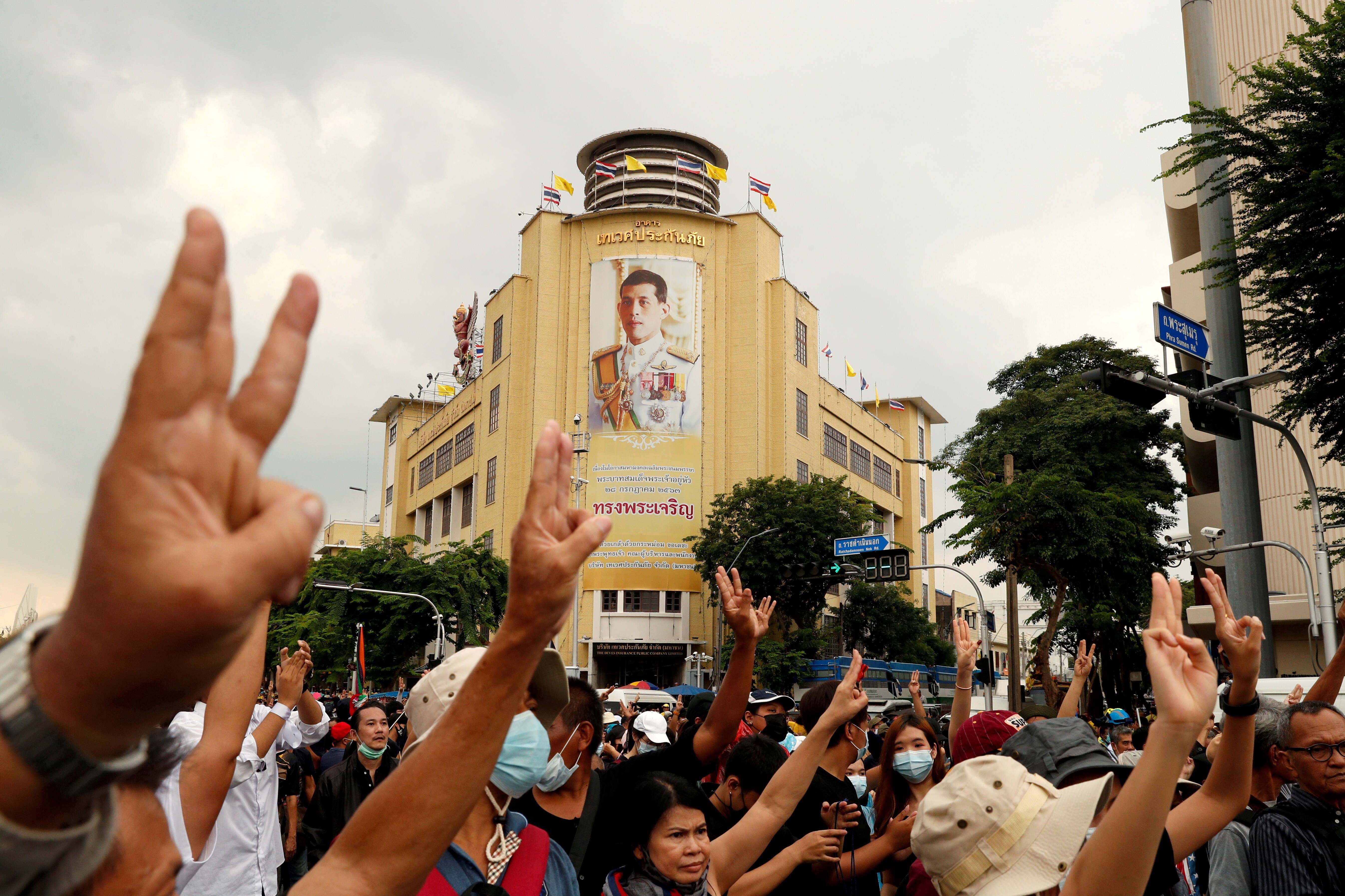 Thailand: Sentencing of human rights lawyer and prominent pro-democracy  activist Anon Nampa