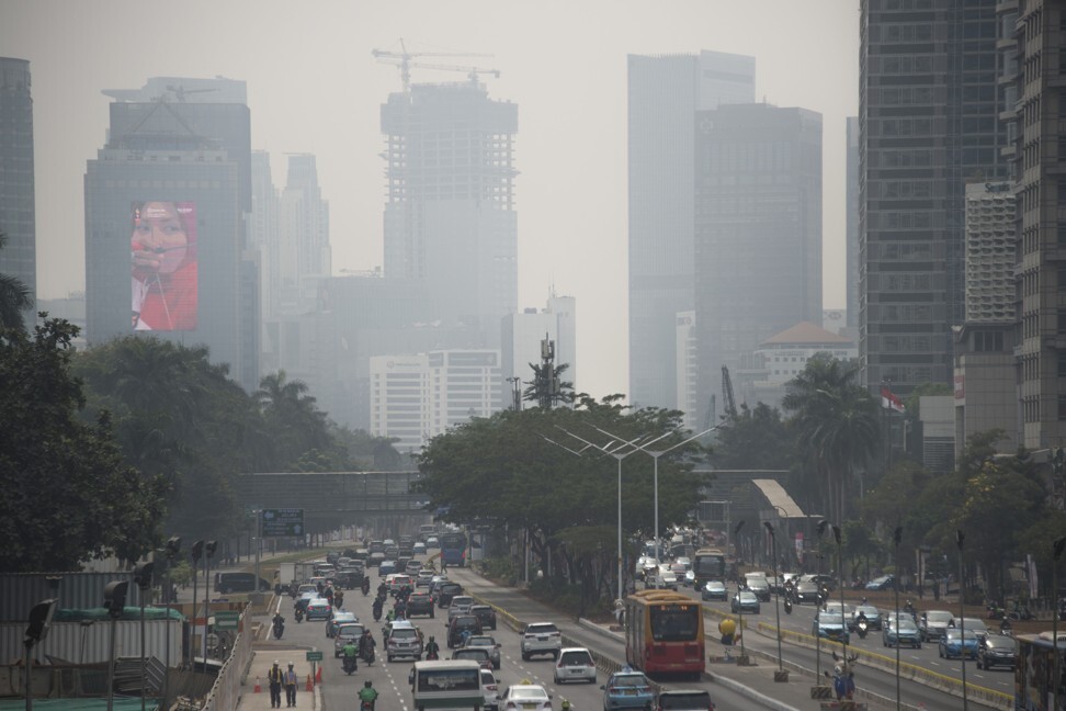 The haze from air pollution envelops Jakarta‘s city centre Photo: AFP