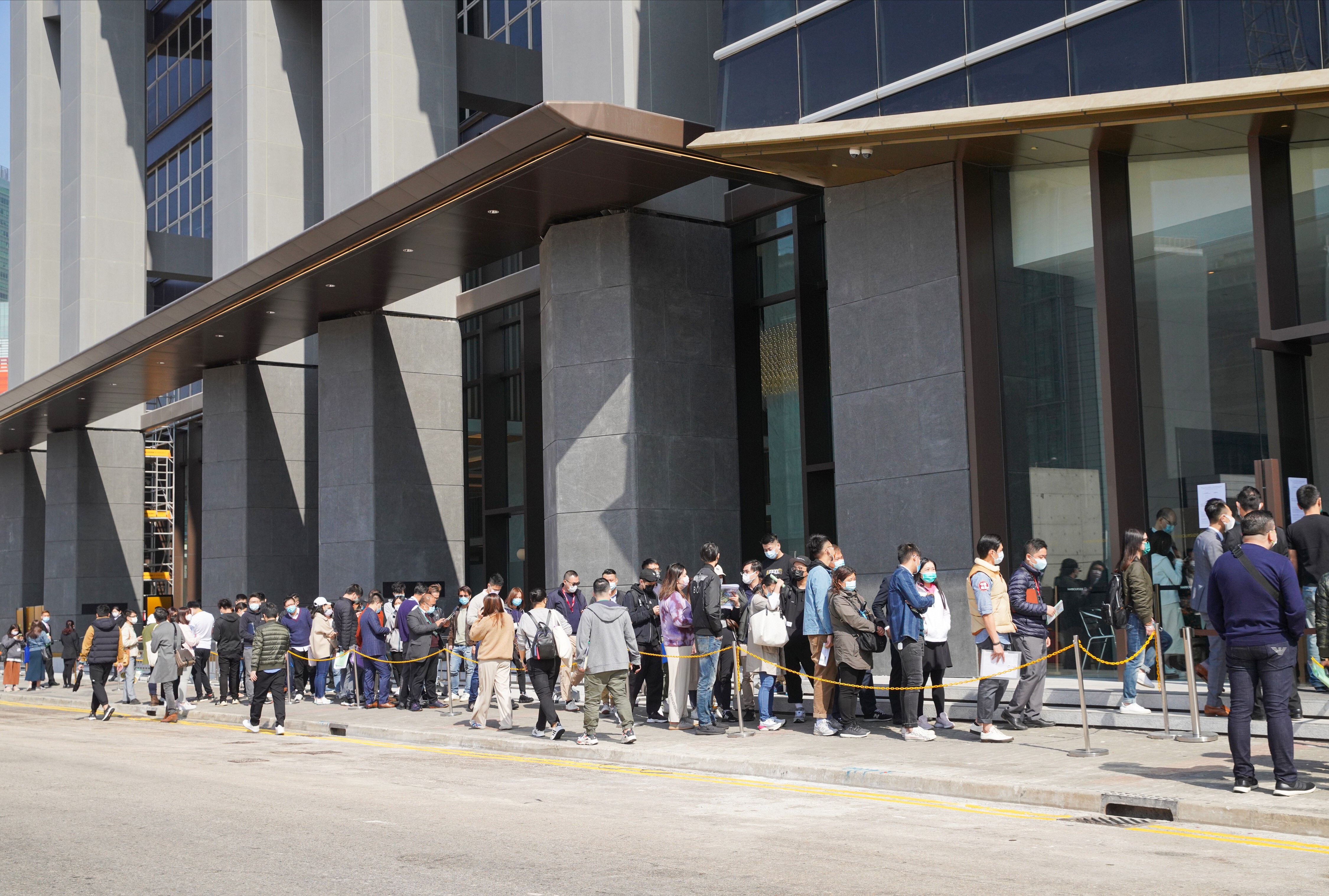 Buyers lining up for Nan Fung's LP10 (Lohas Park 10) at the developer’s sales office at Harbourside in Kowloon Bay on January 30, 2021. Photo: Winson Wong