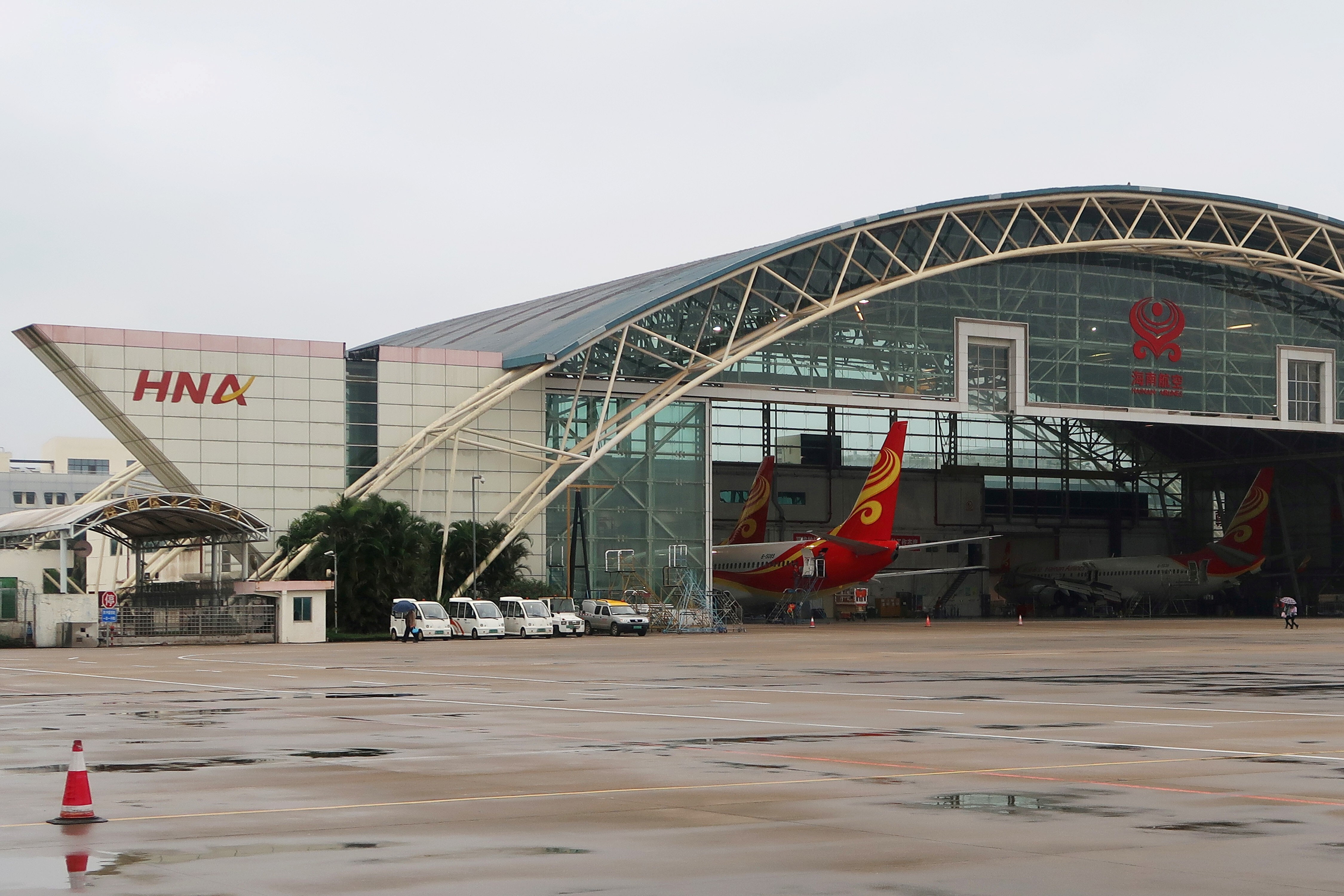 HNA had 706.7 billion yuan (US$110 billion) in debt at the end of June 2019. Photo: Reuters