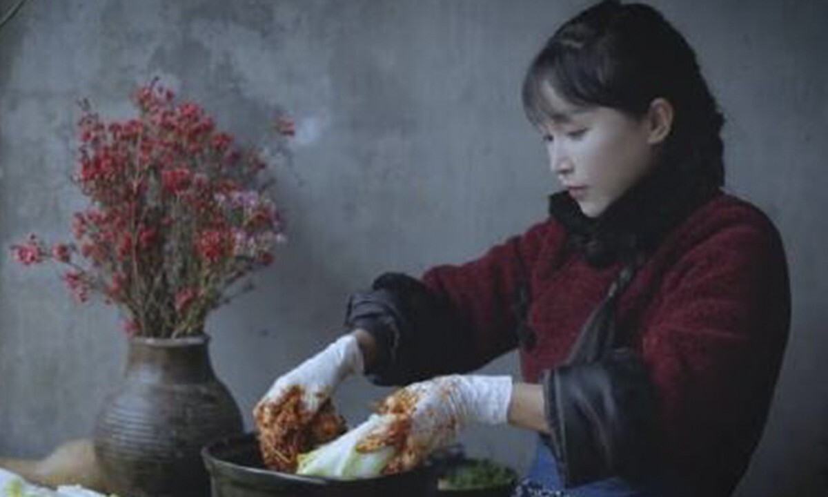 Li Ziqi shot to fame with her rural lifestyle videos and now has 14.1 million subscribers. Photo: YouTube/LiZiqi