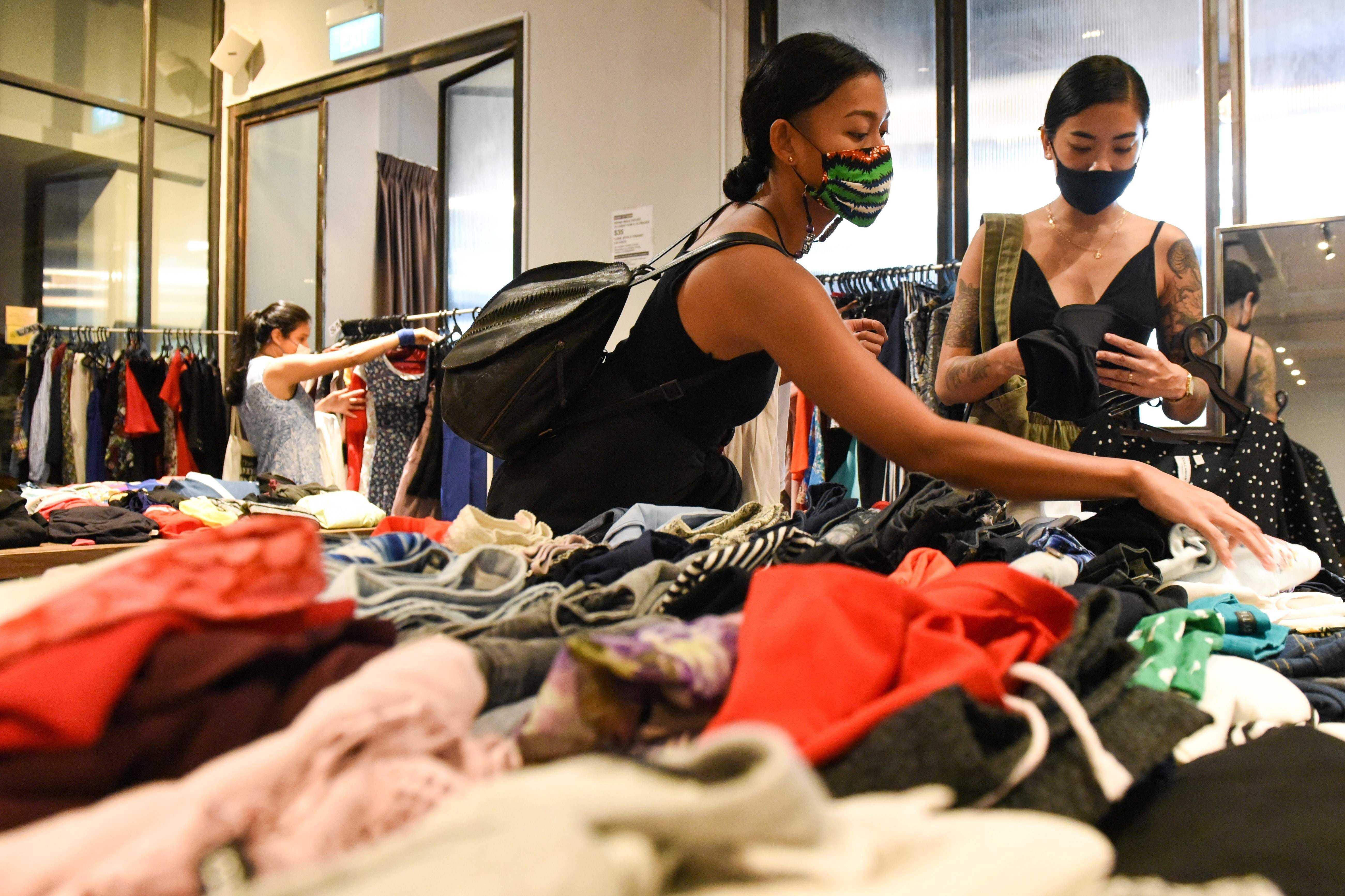Singapore Second Hand Clothing Sales