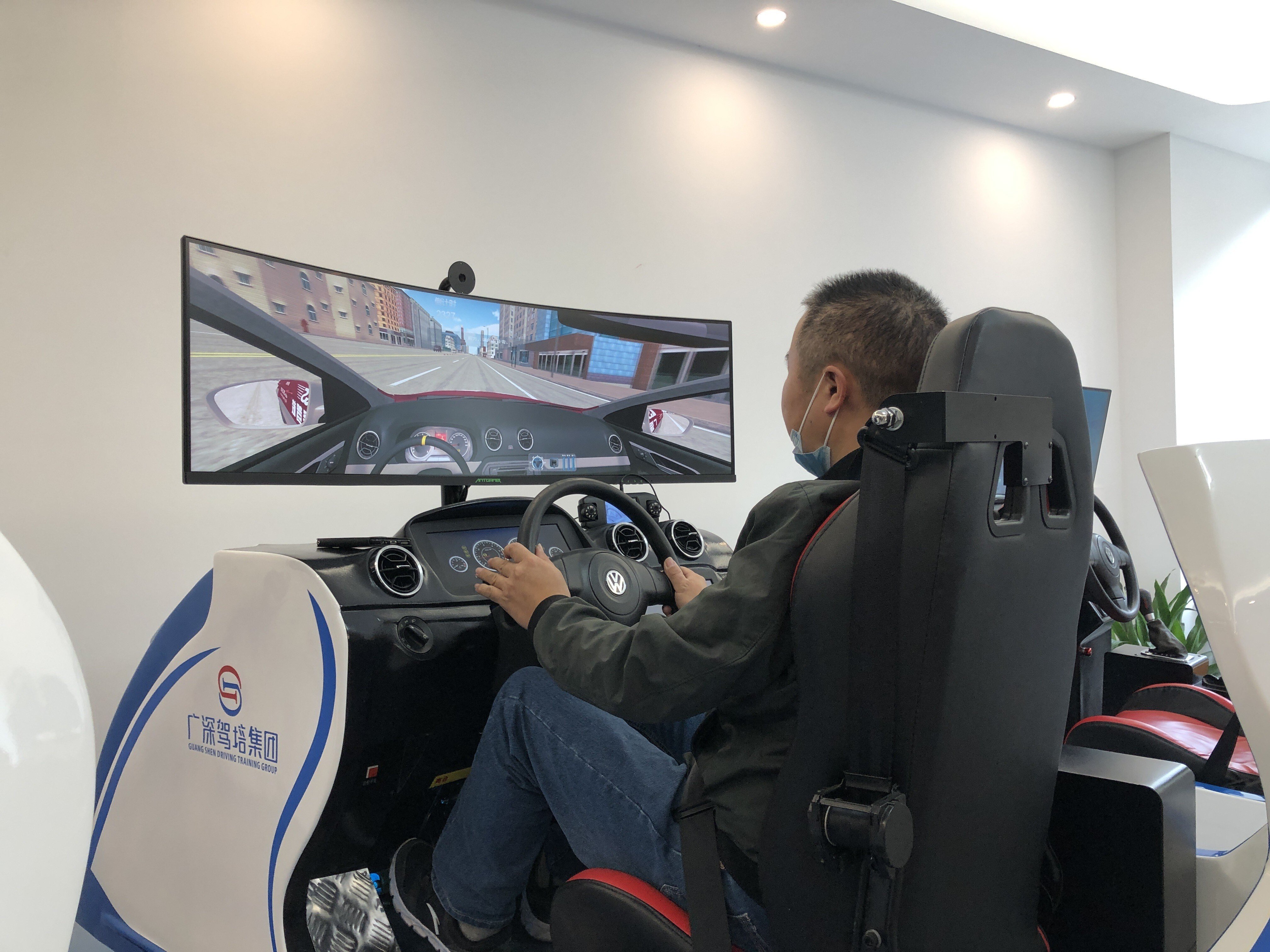 Mixed-reality driving simulator a low-cost alternative